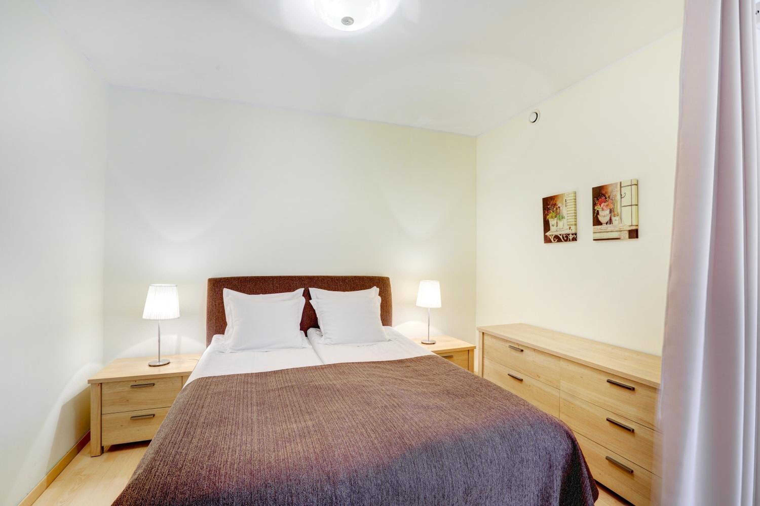 Studio Apartment with Balcony photo 3