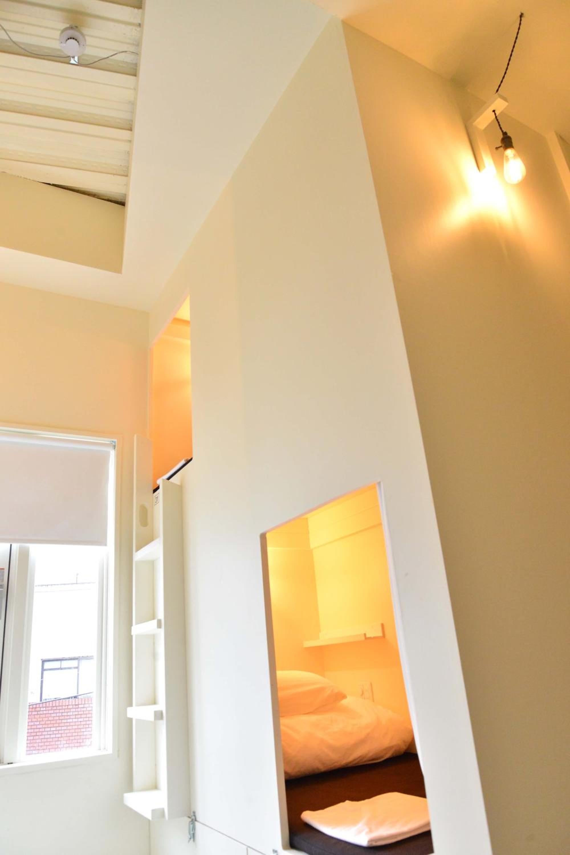 4 Bunk Beds in Mixed Dormitory Room photo 2