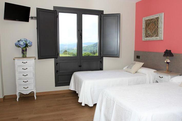 Deluxe Twin Room photo 2