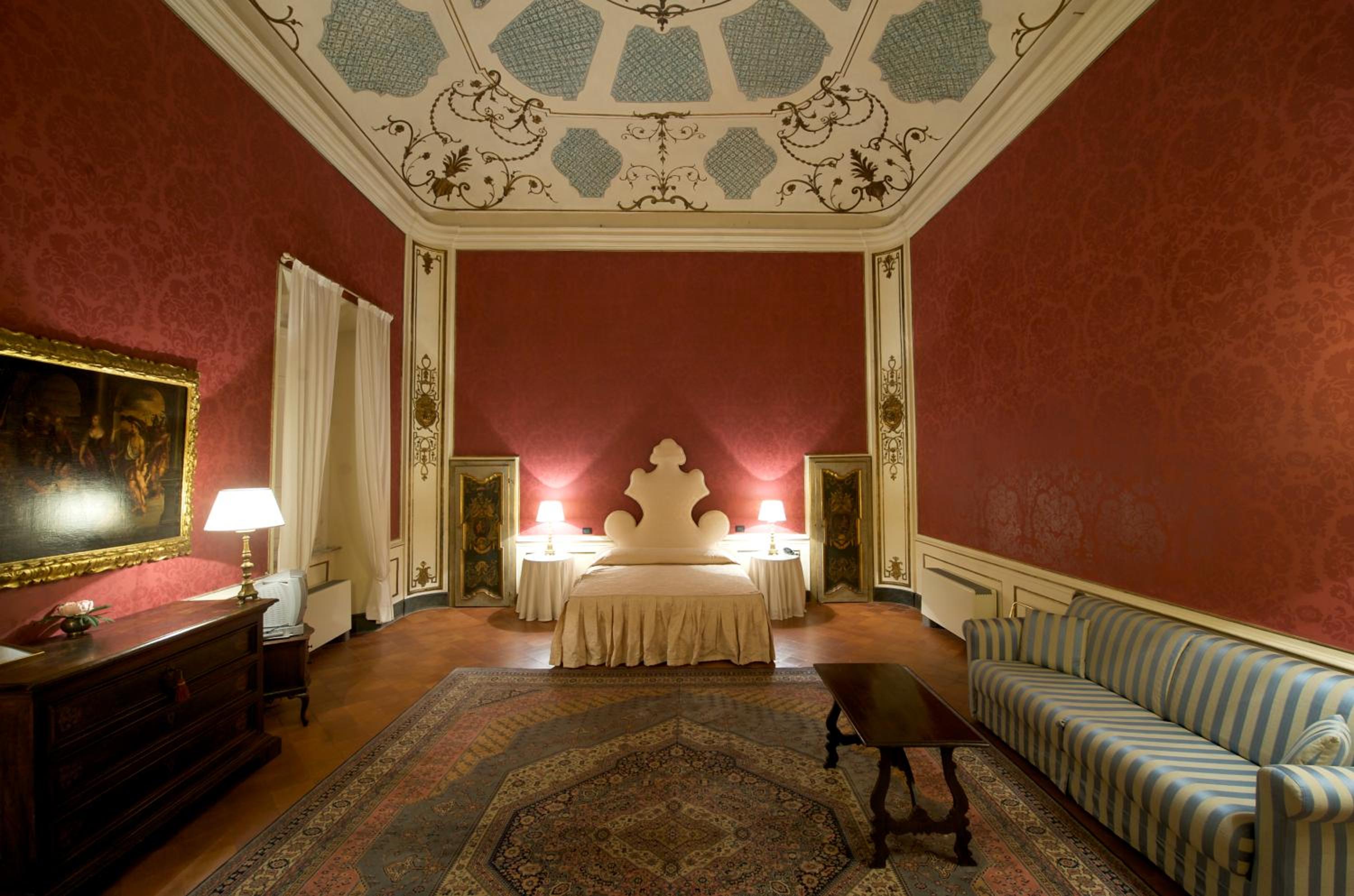 Suite (4 Adults) - Photo 5