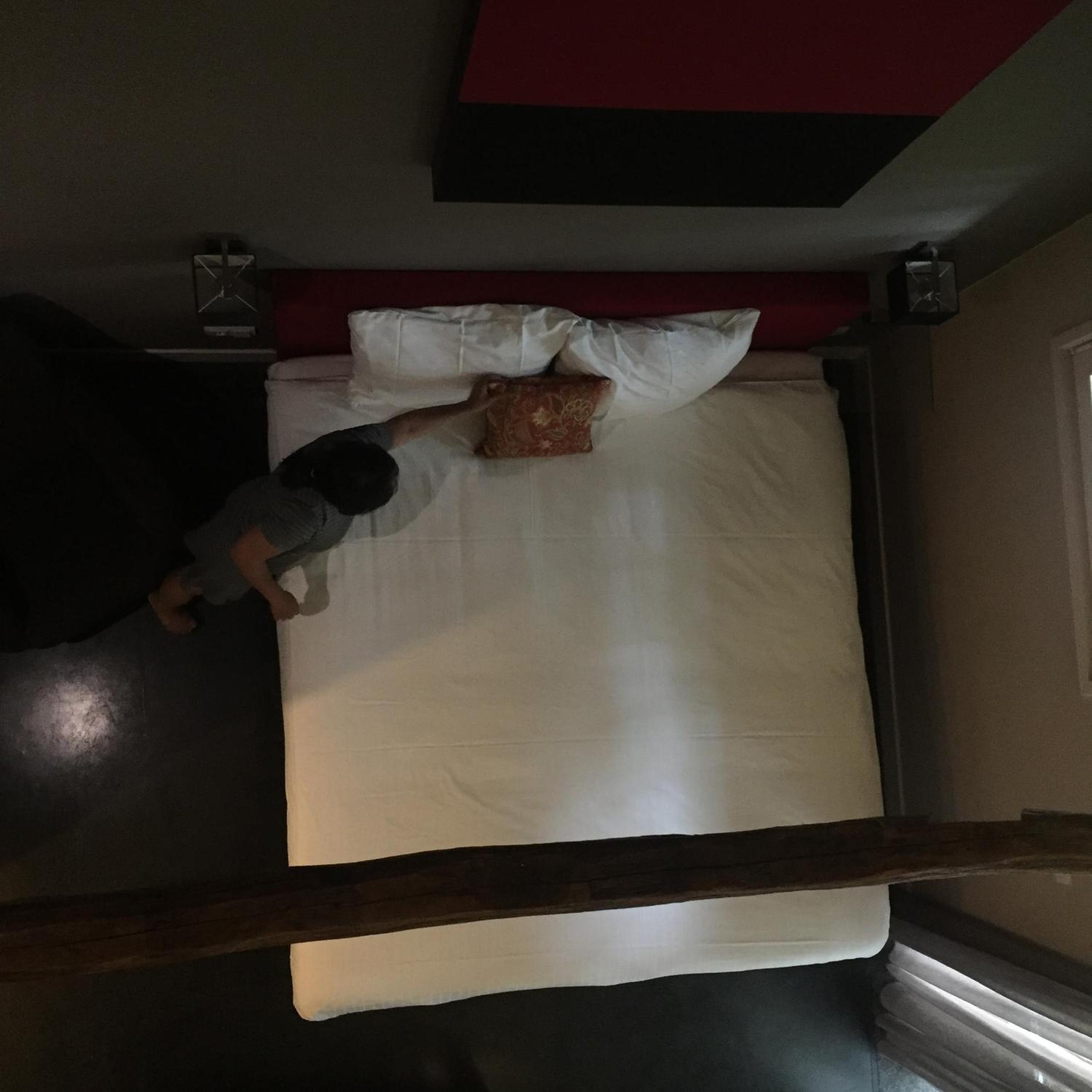 Studio Apartment photo 2