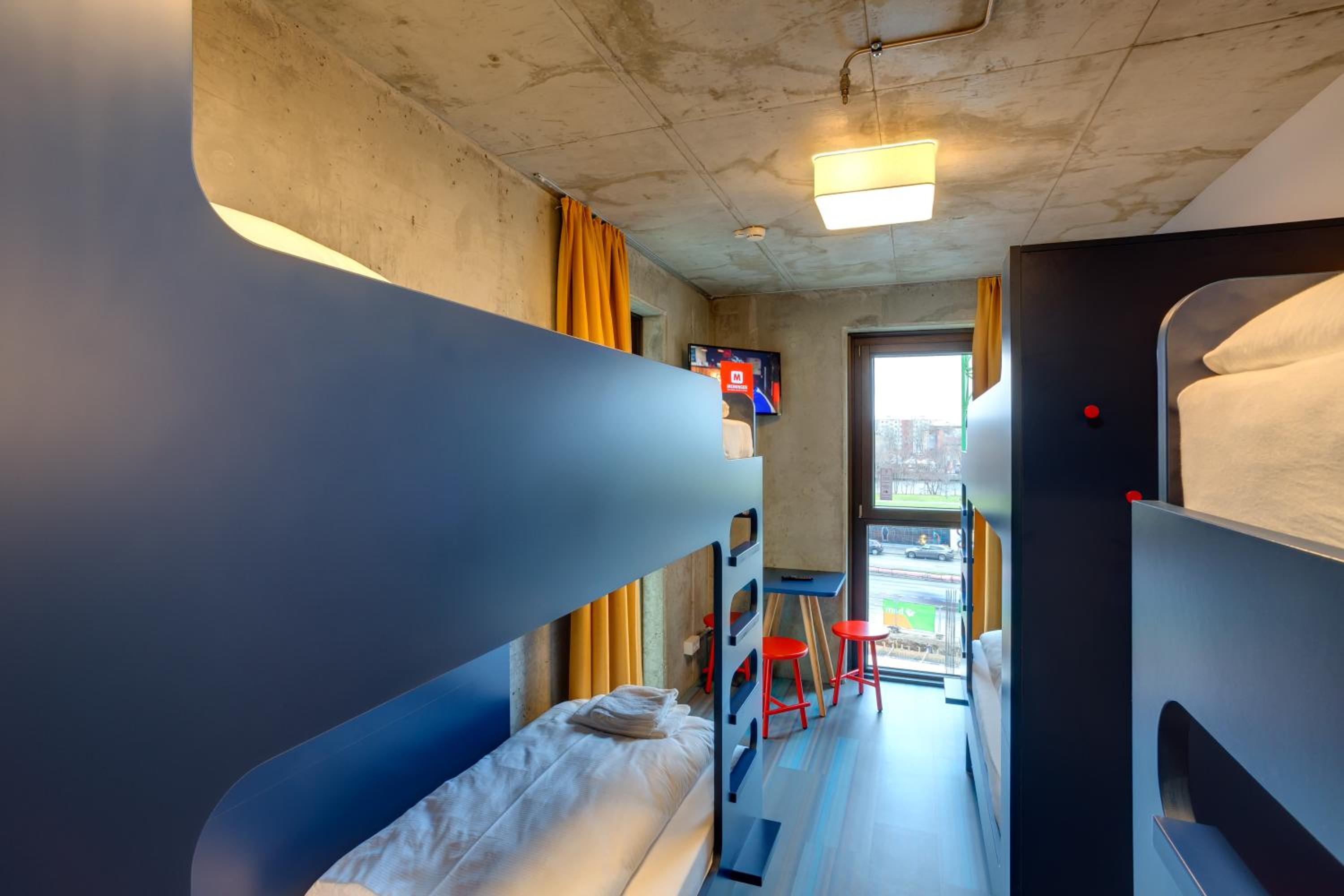 6-Bed Room photo 3