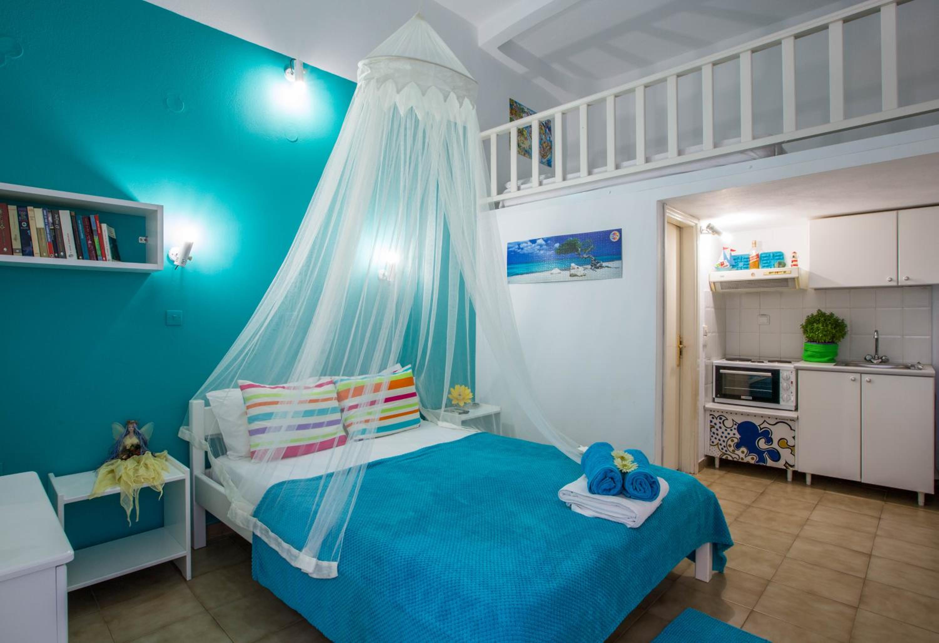 Studio Apartment photo 2