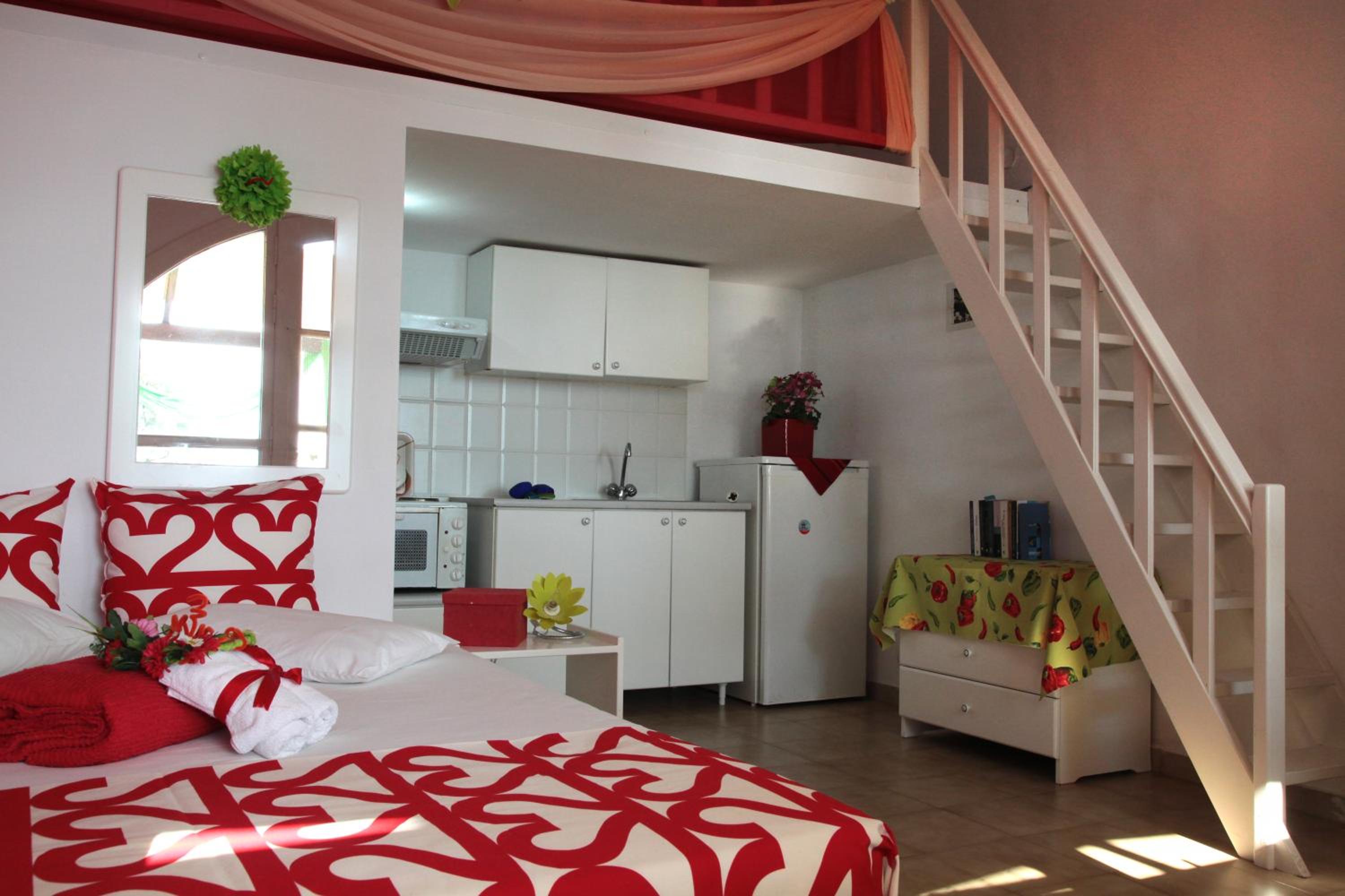 Studio Apartment with Sea View photo 3