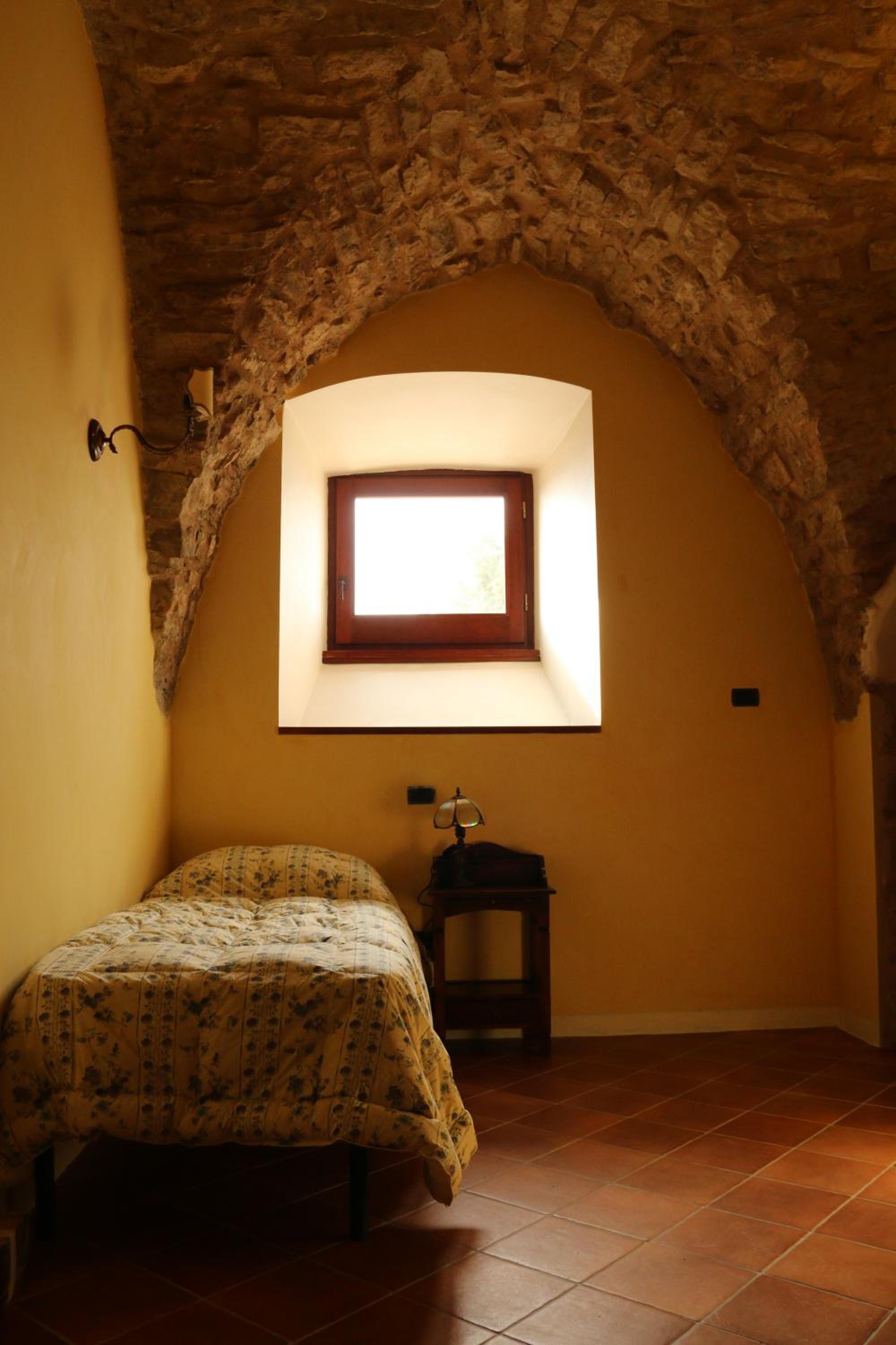 Large Single Room photo 1