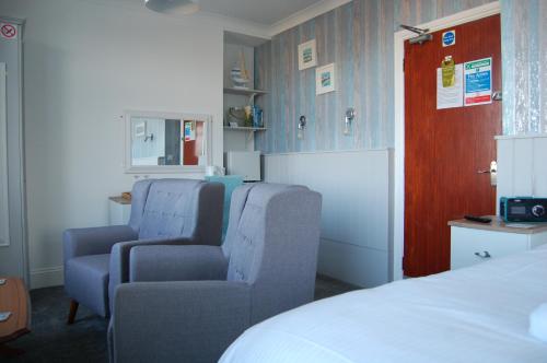 Deluxe Double or Twin Room with Sea View photo 2