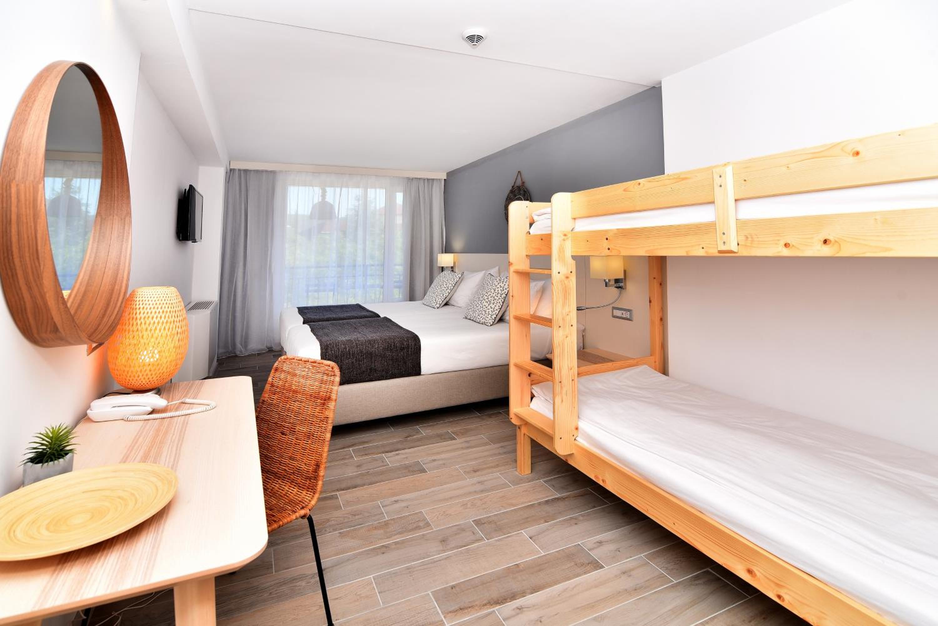 Family Room with Bunk Bed photo 1