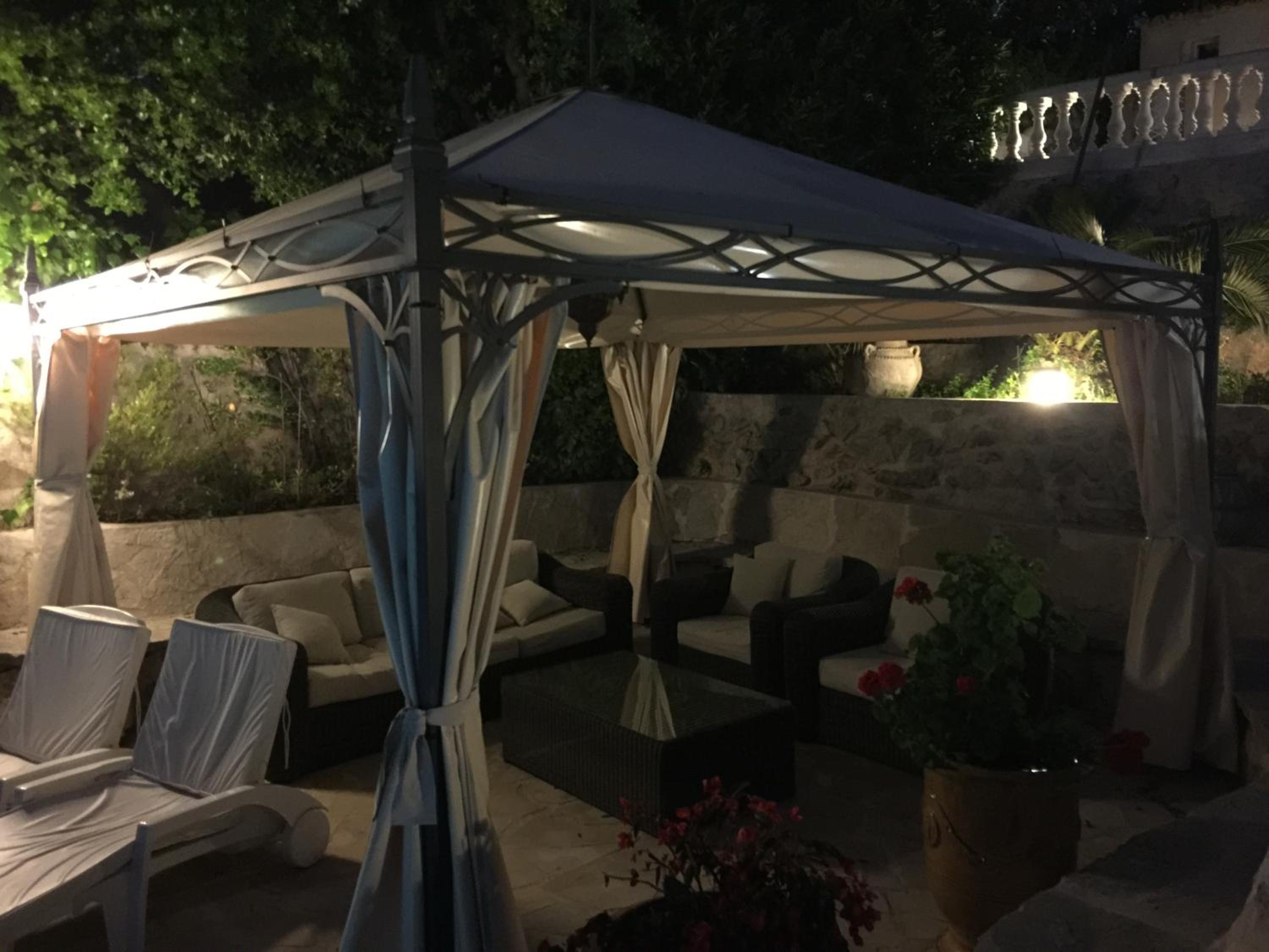 King Room with Garden View photo 1