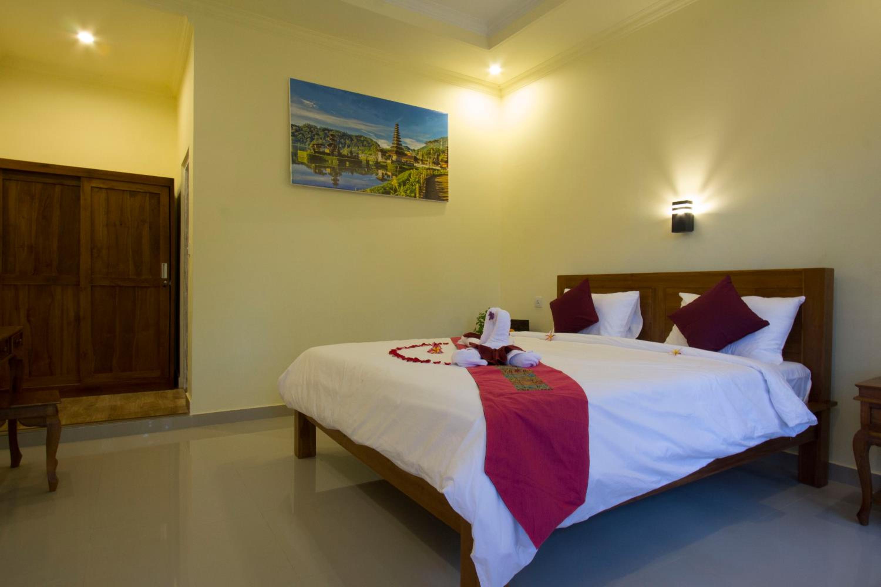 Double Room - Photo 25