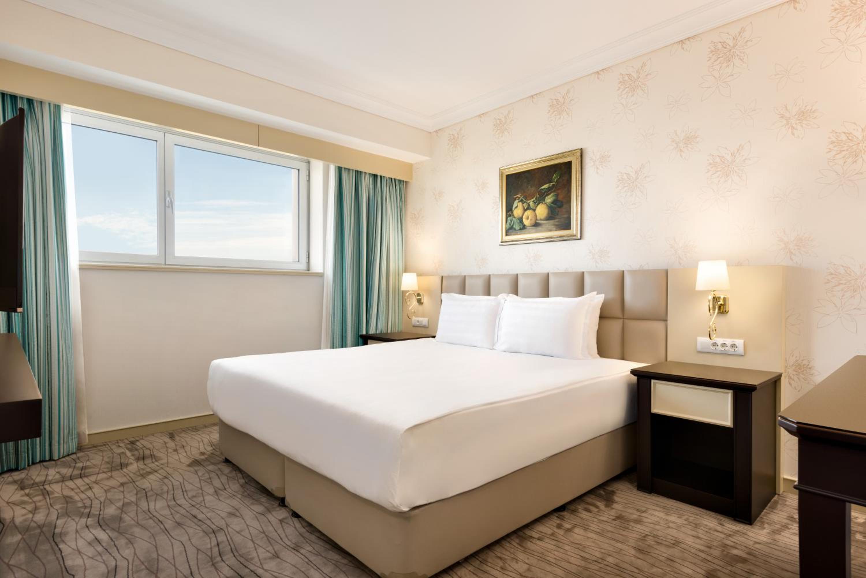 Standard King Room - Photo 1