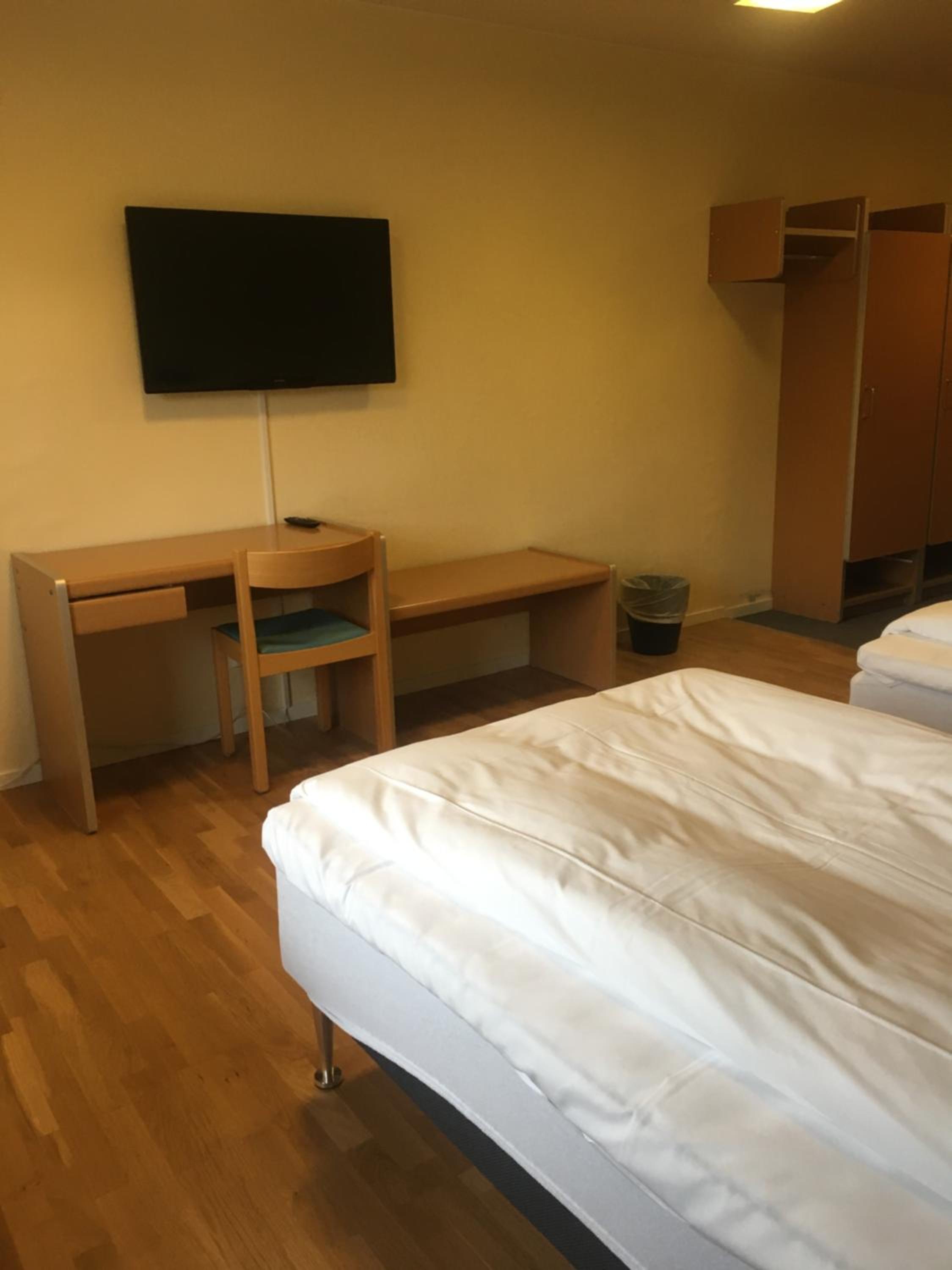 Economy Double Room photo 3