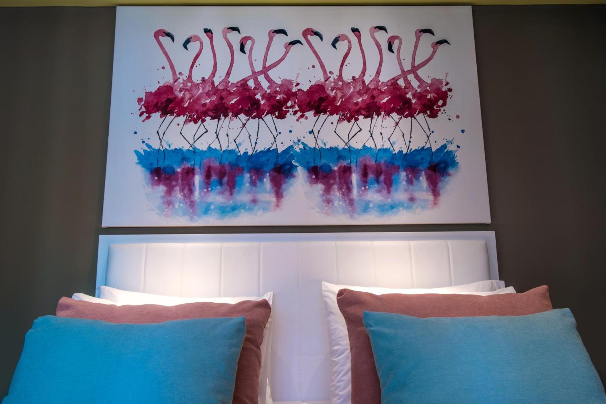 Flamingo Room