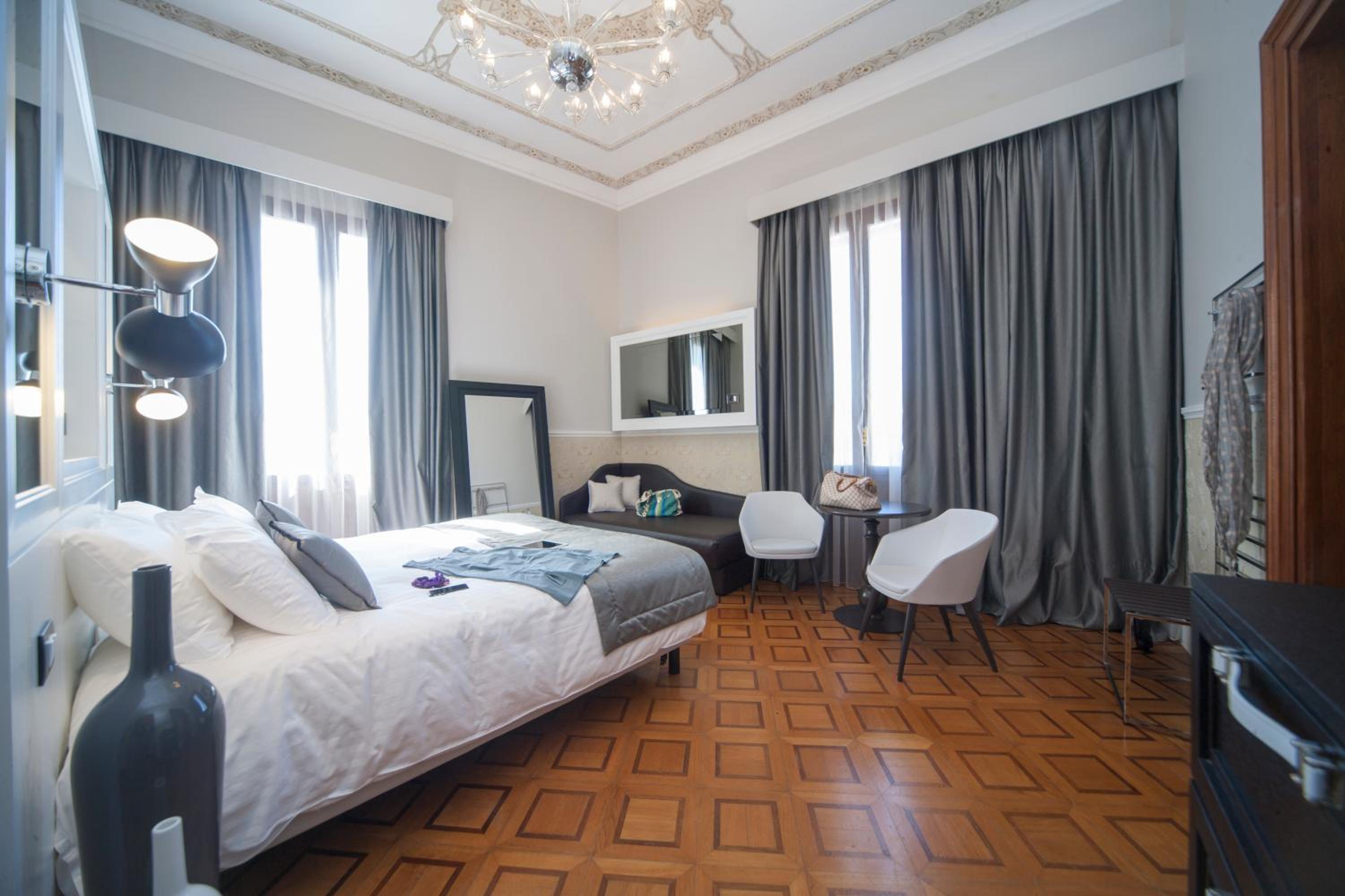 Junior Suite - Photo 4