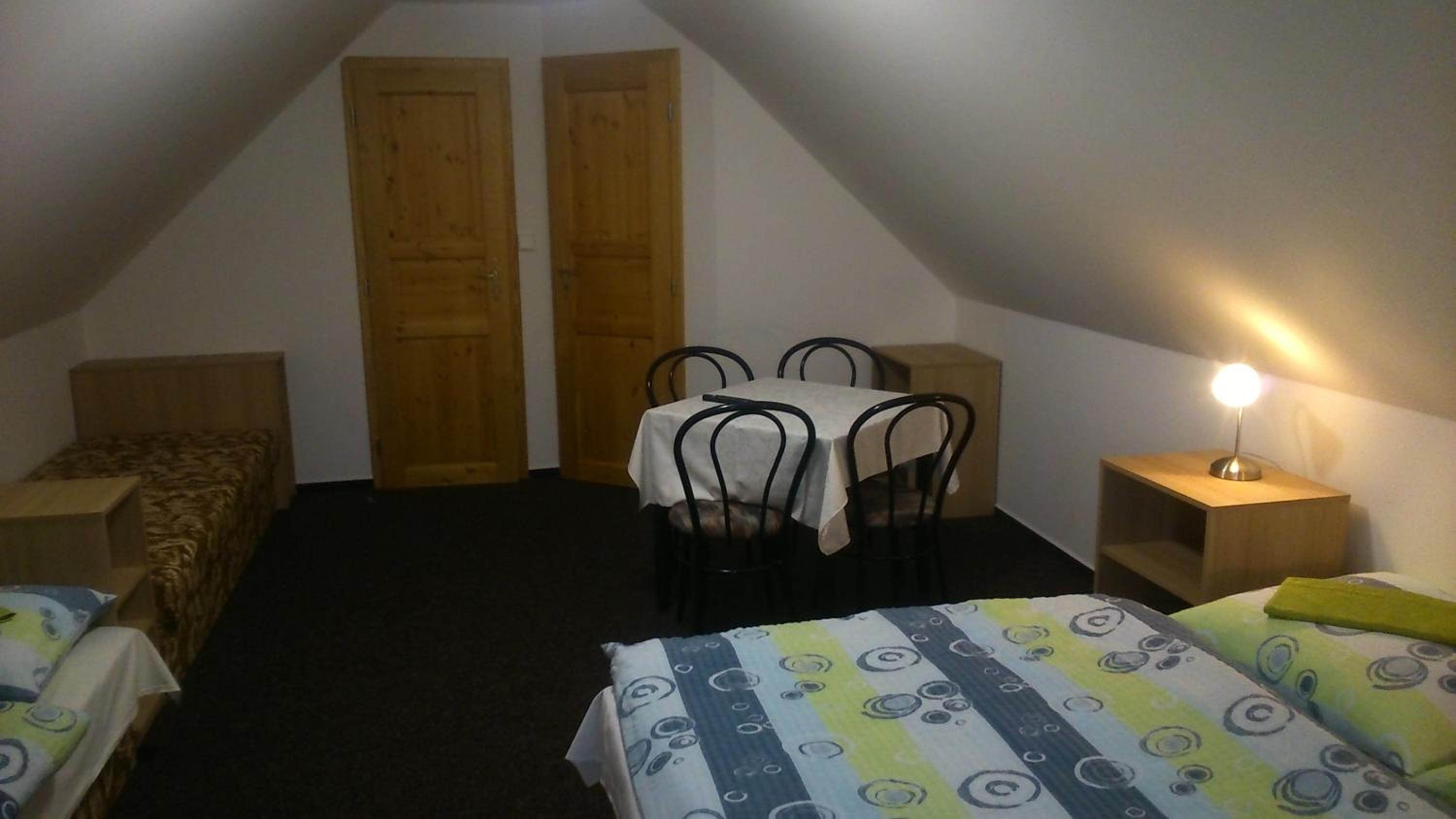 Quadruple Room with Private Bathroom photo 2