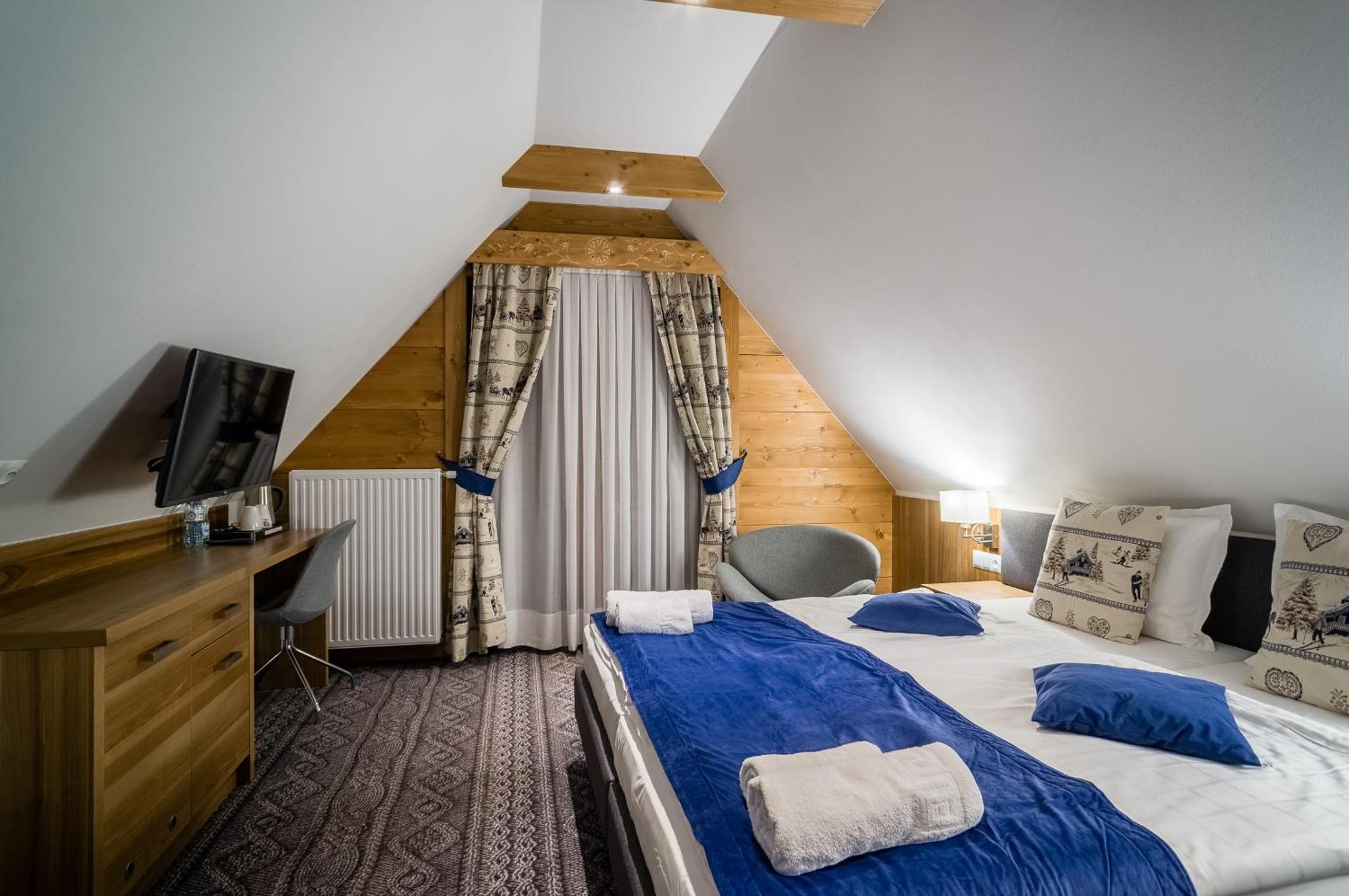 Standard Twin Room - Photo 5