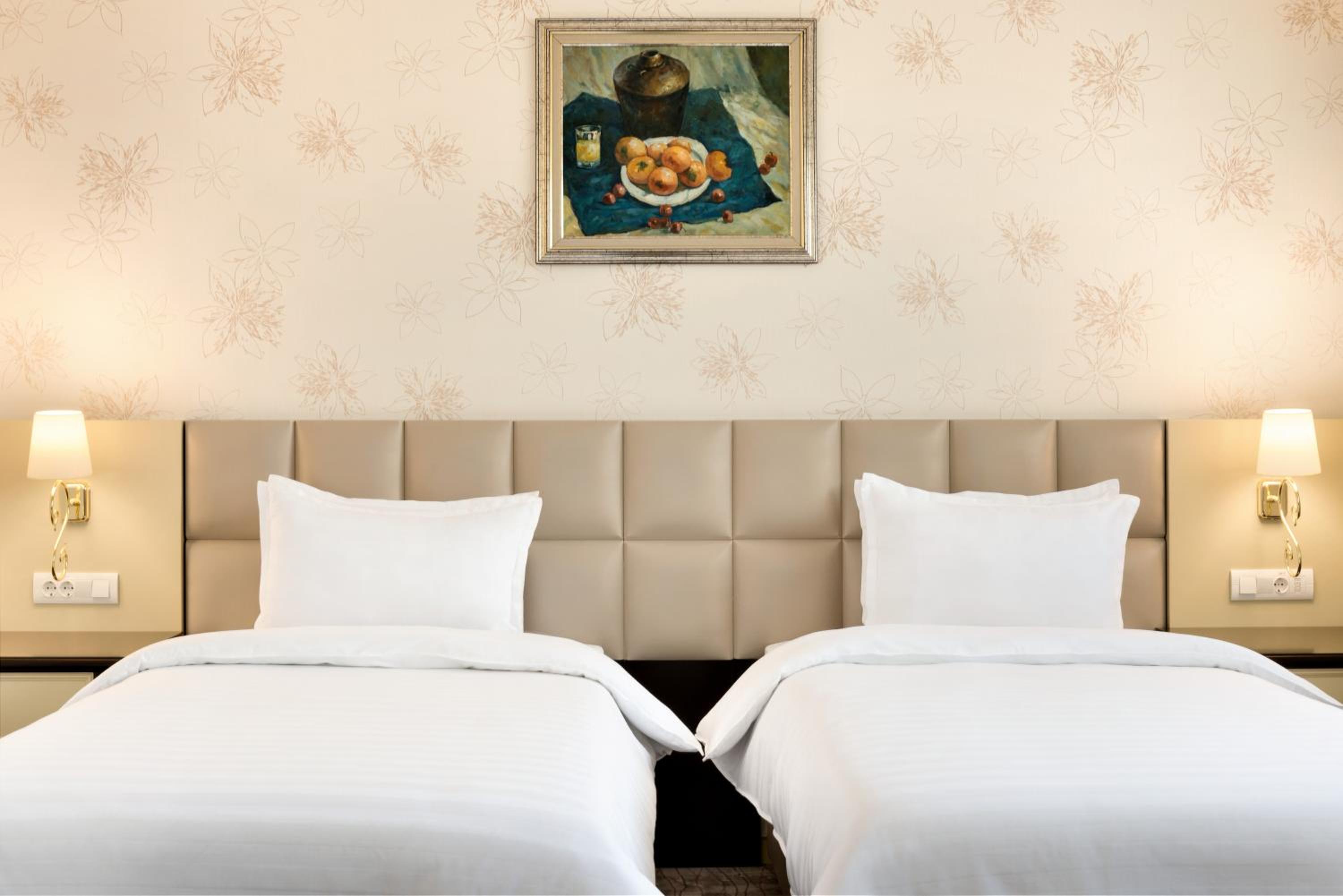 Deluxe Twin Room - Photo 2