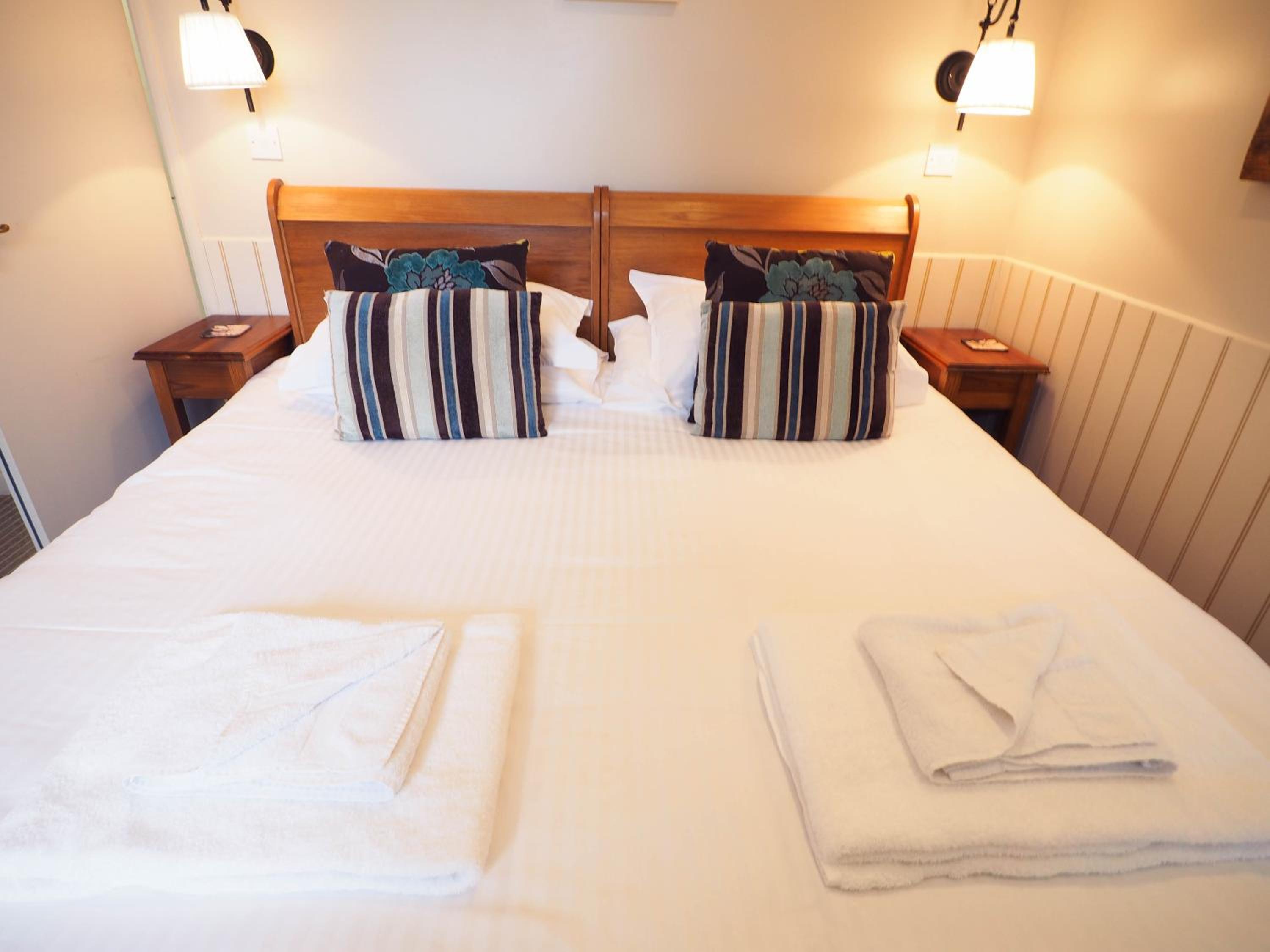 Budget Double Room photo 2