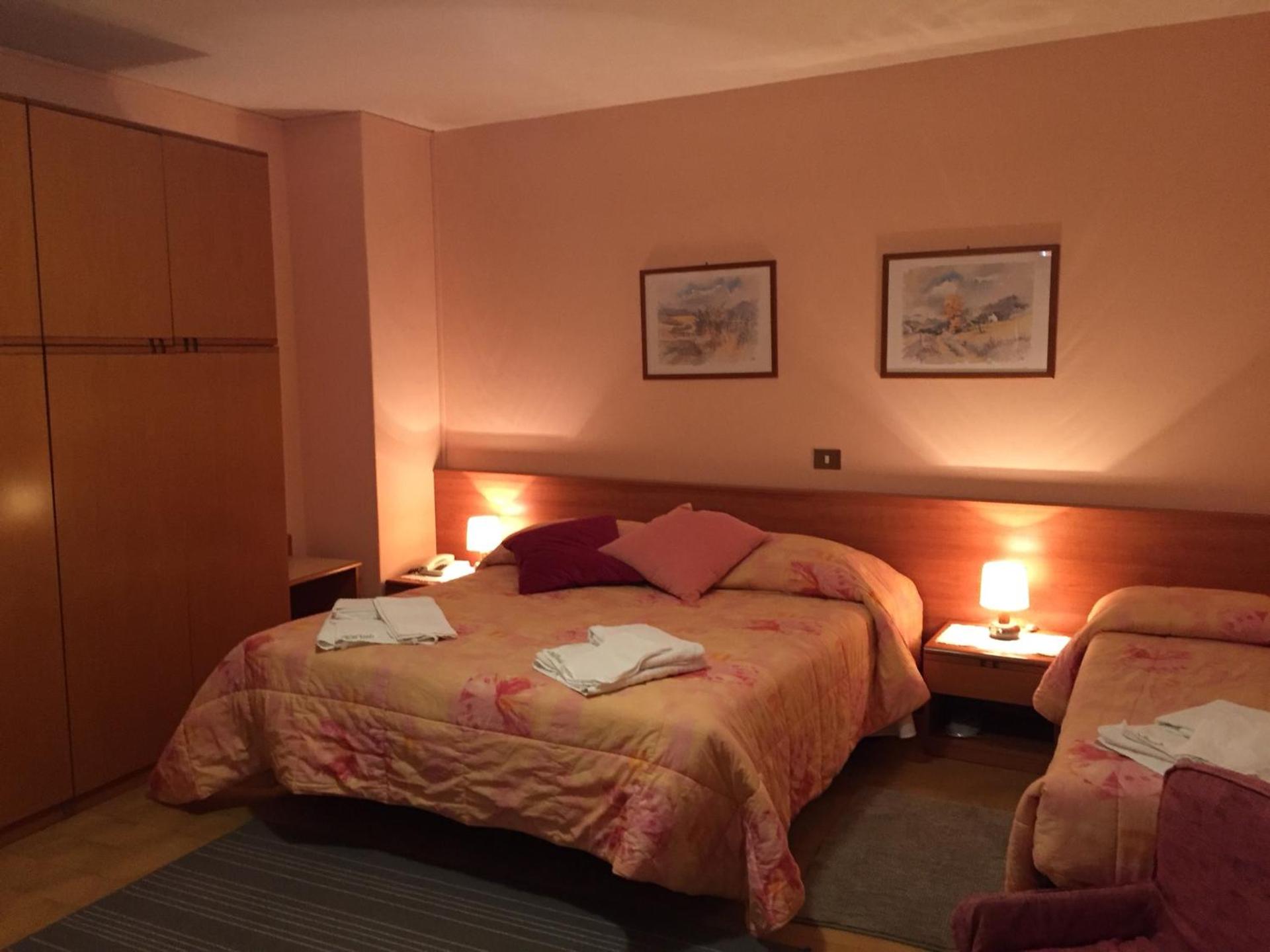 Economy Quadruple Room photo 2