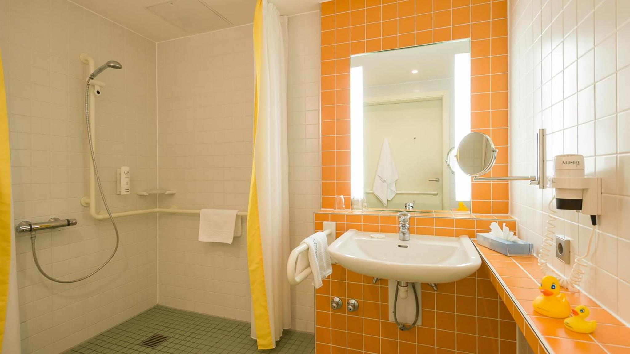 Premium Double Room With Lake View photo 2