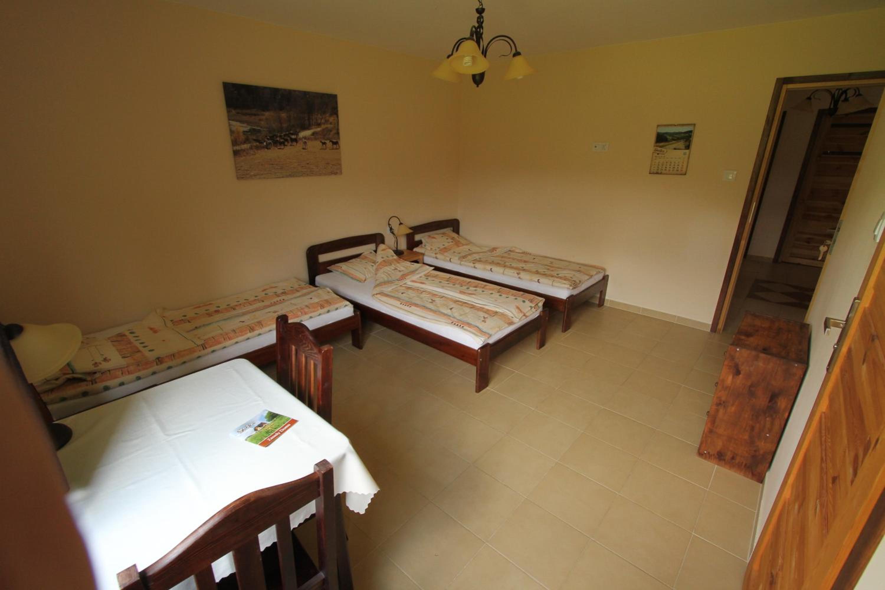 Triple Room with Private Bathroom - Photo 6