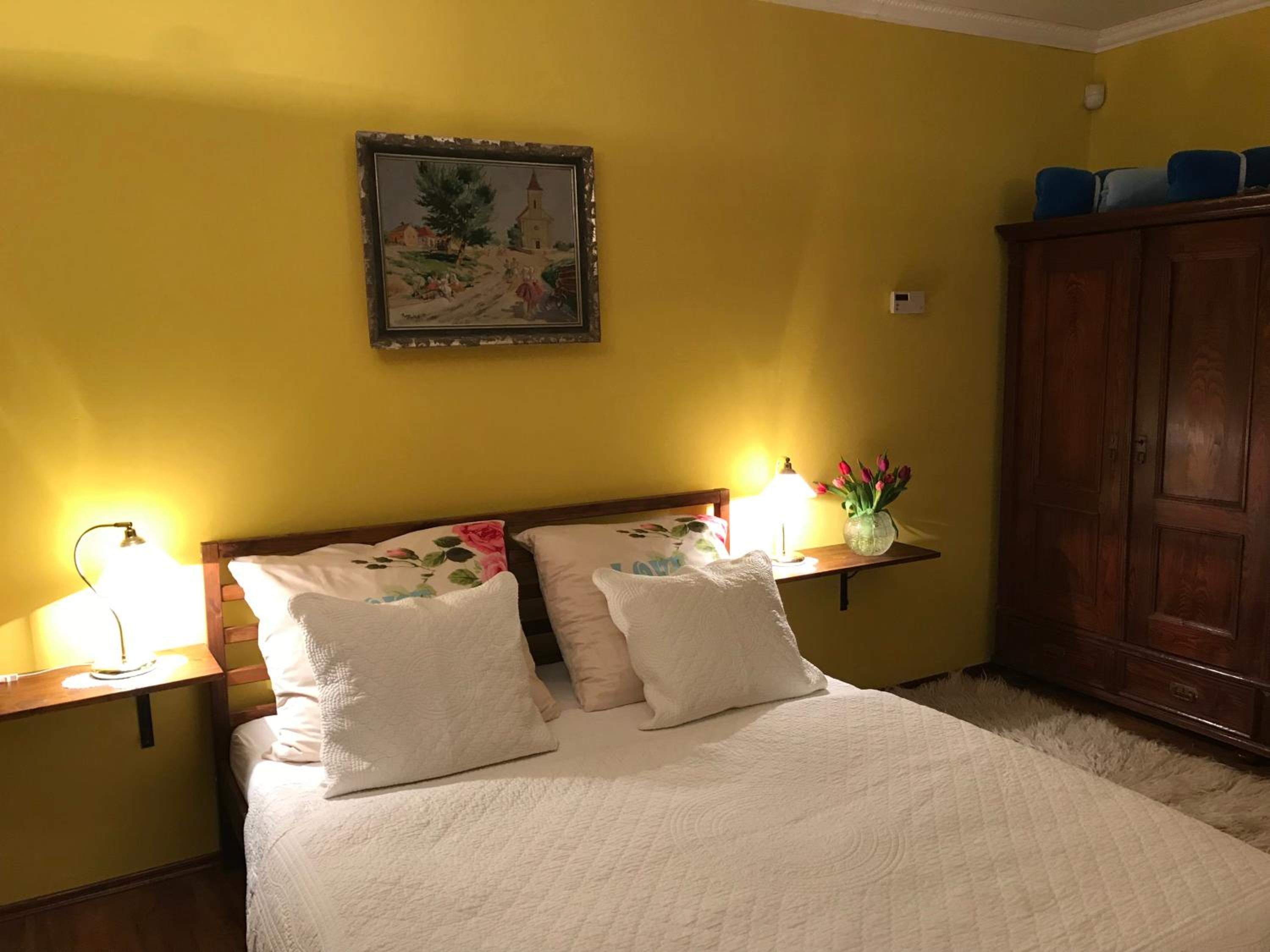 Triple Room with Private Bathroom - Photo 11