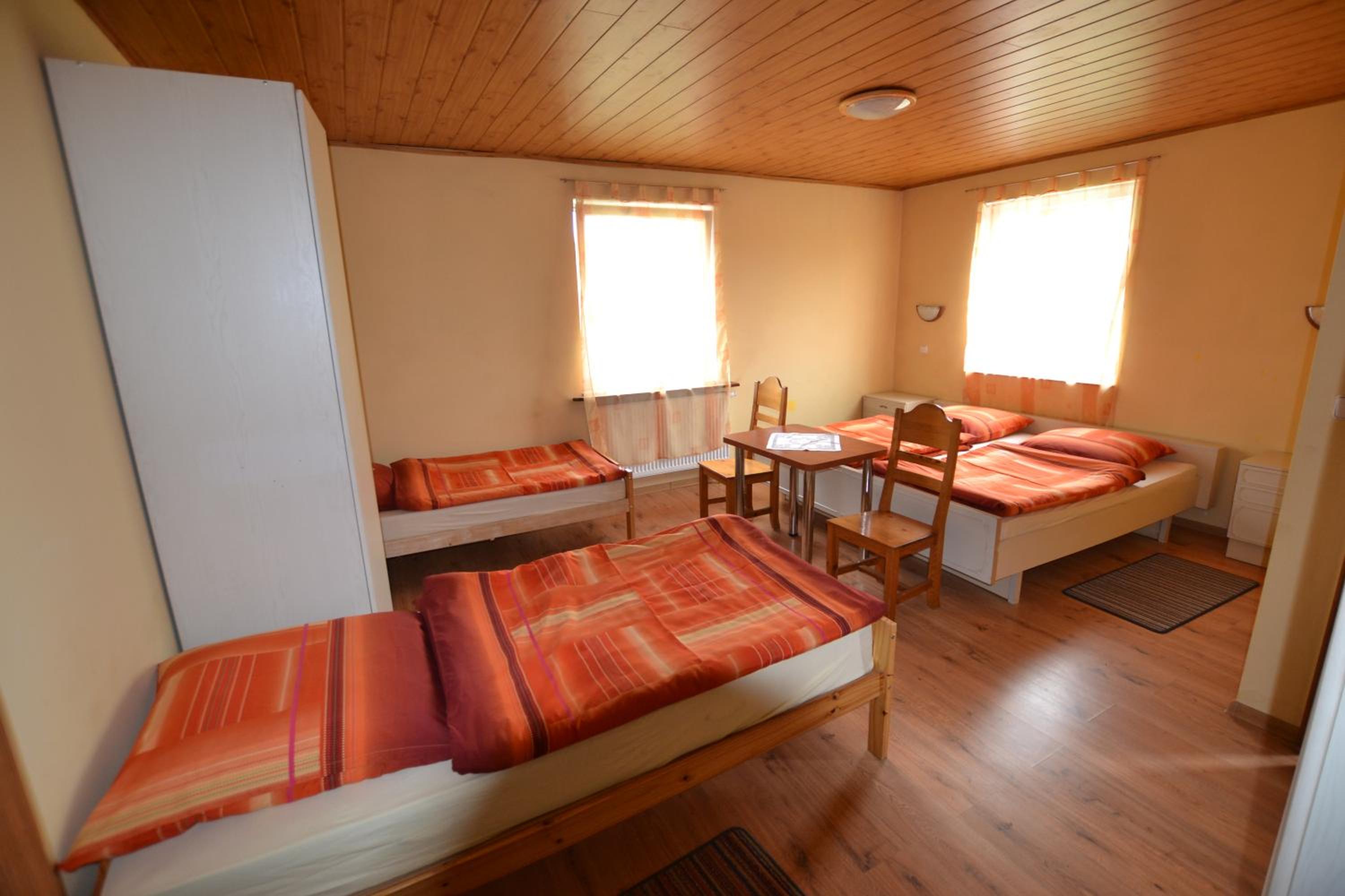 Quadruple Room with Bathroom photo 3