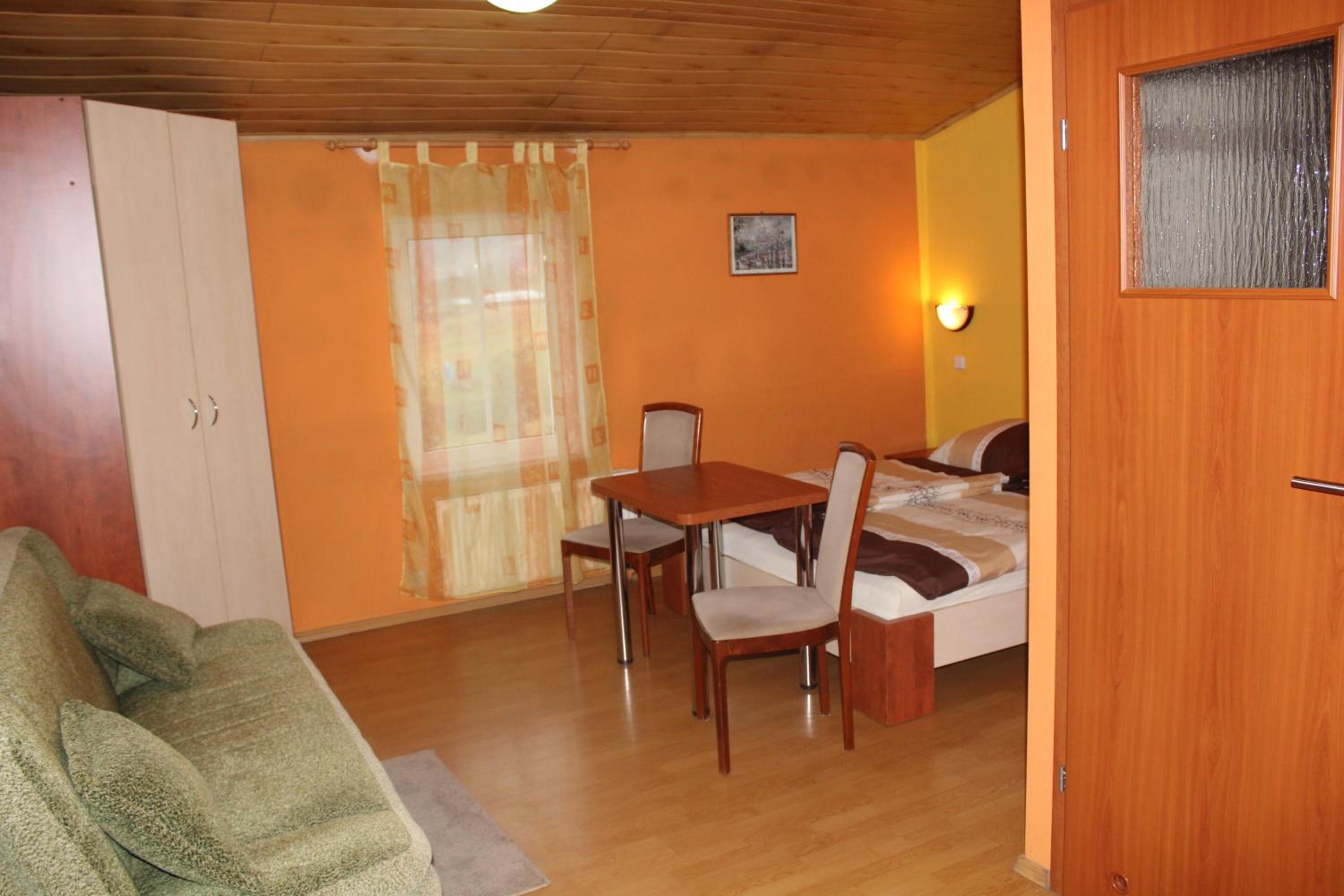 Double Room with Private Bathroom photo 2