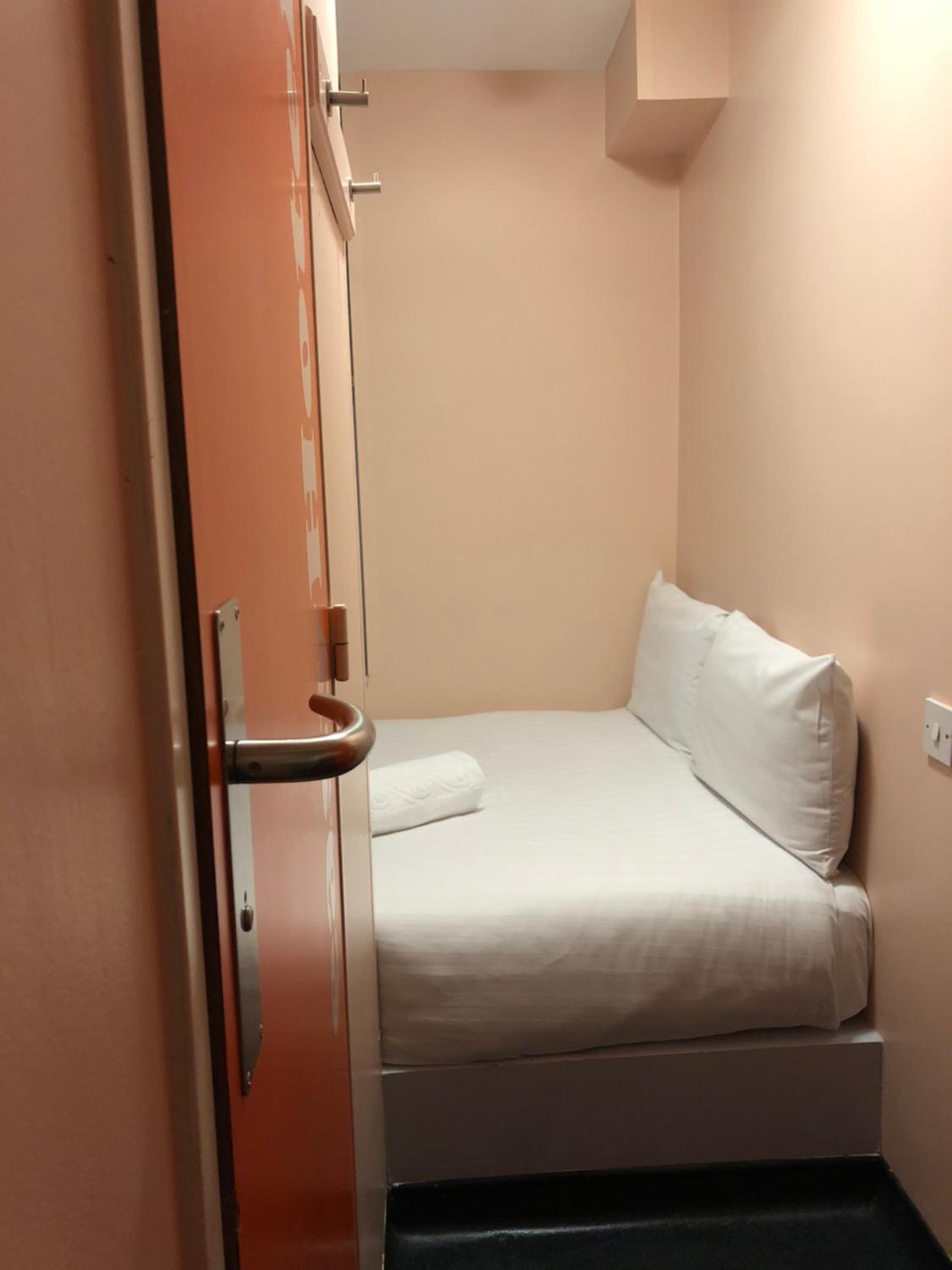  Standard Double Room without Window photo 1