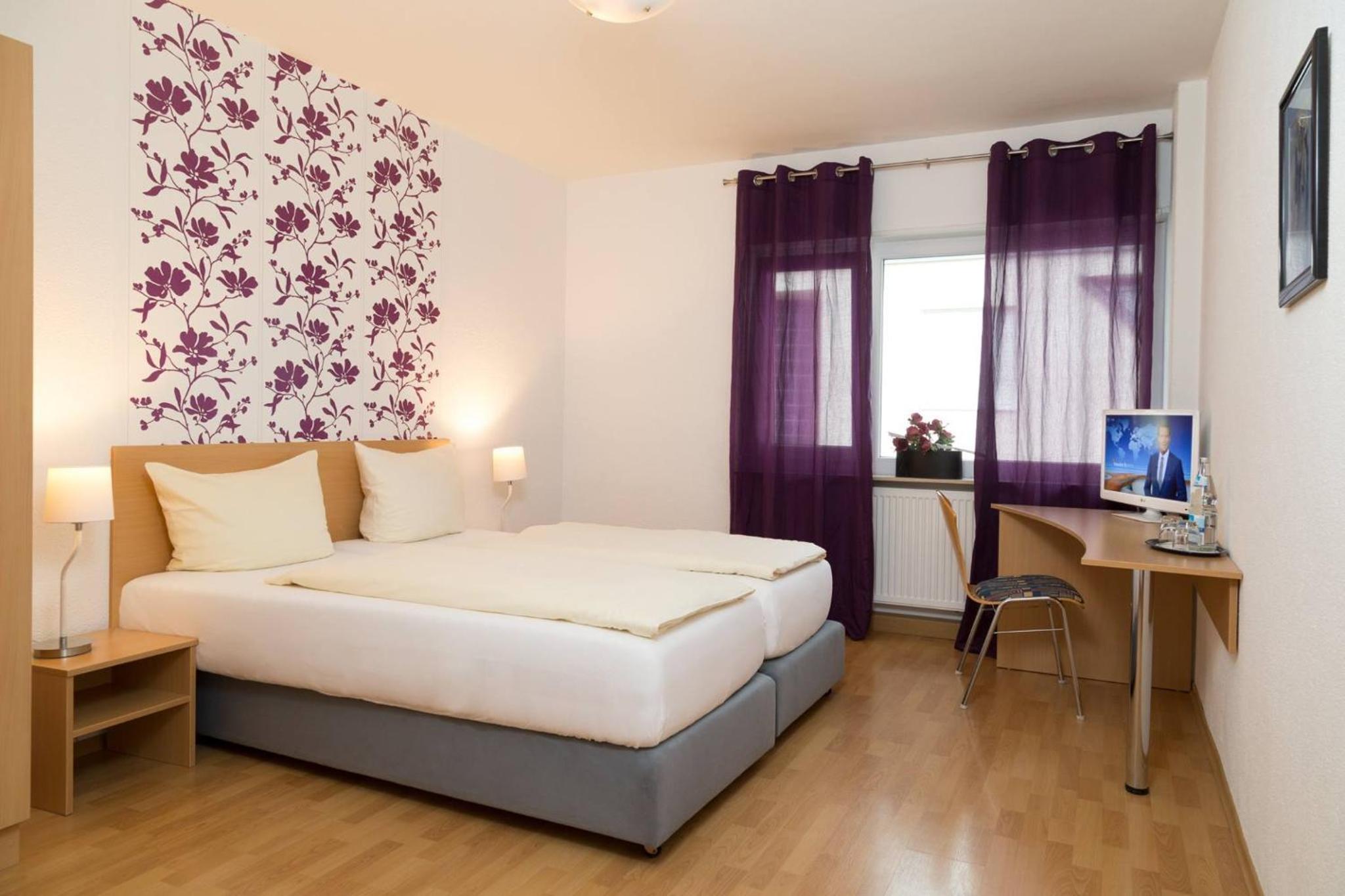 Double Room - Photo 2
