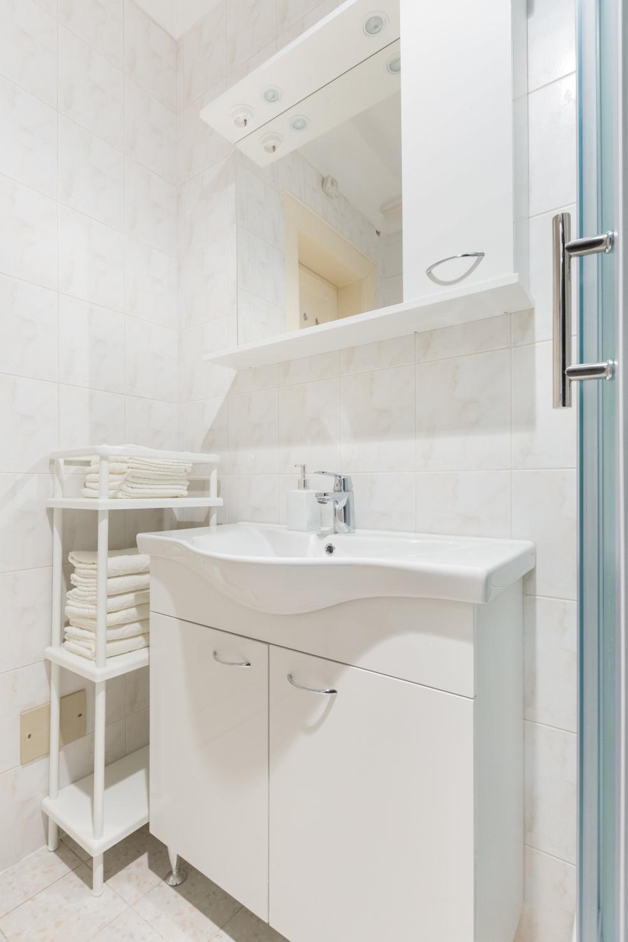 Three-Bedroom Apartment - Photo 17
