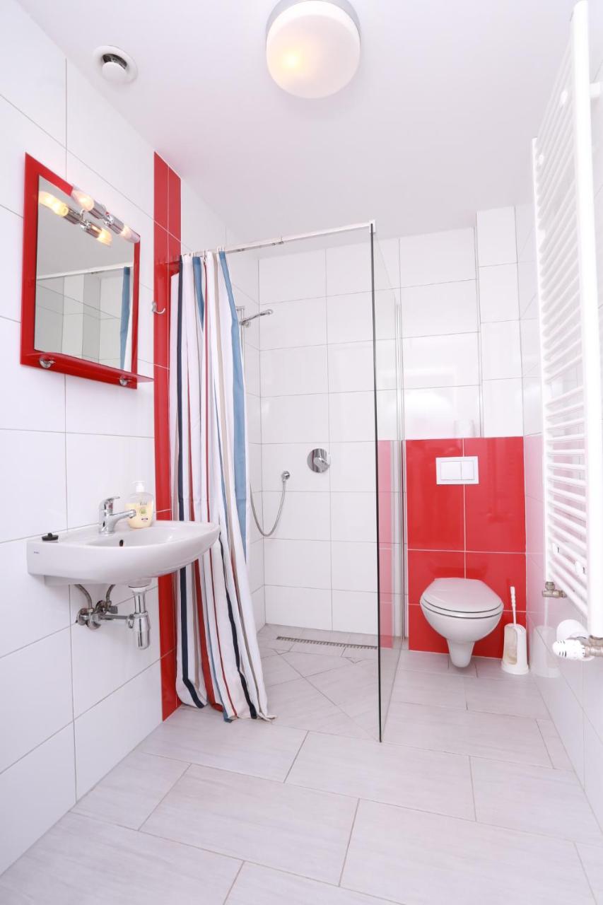Studio Apartment photo 2