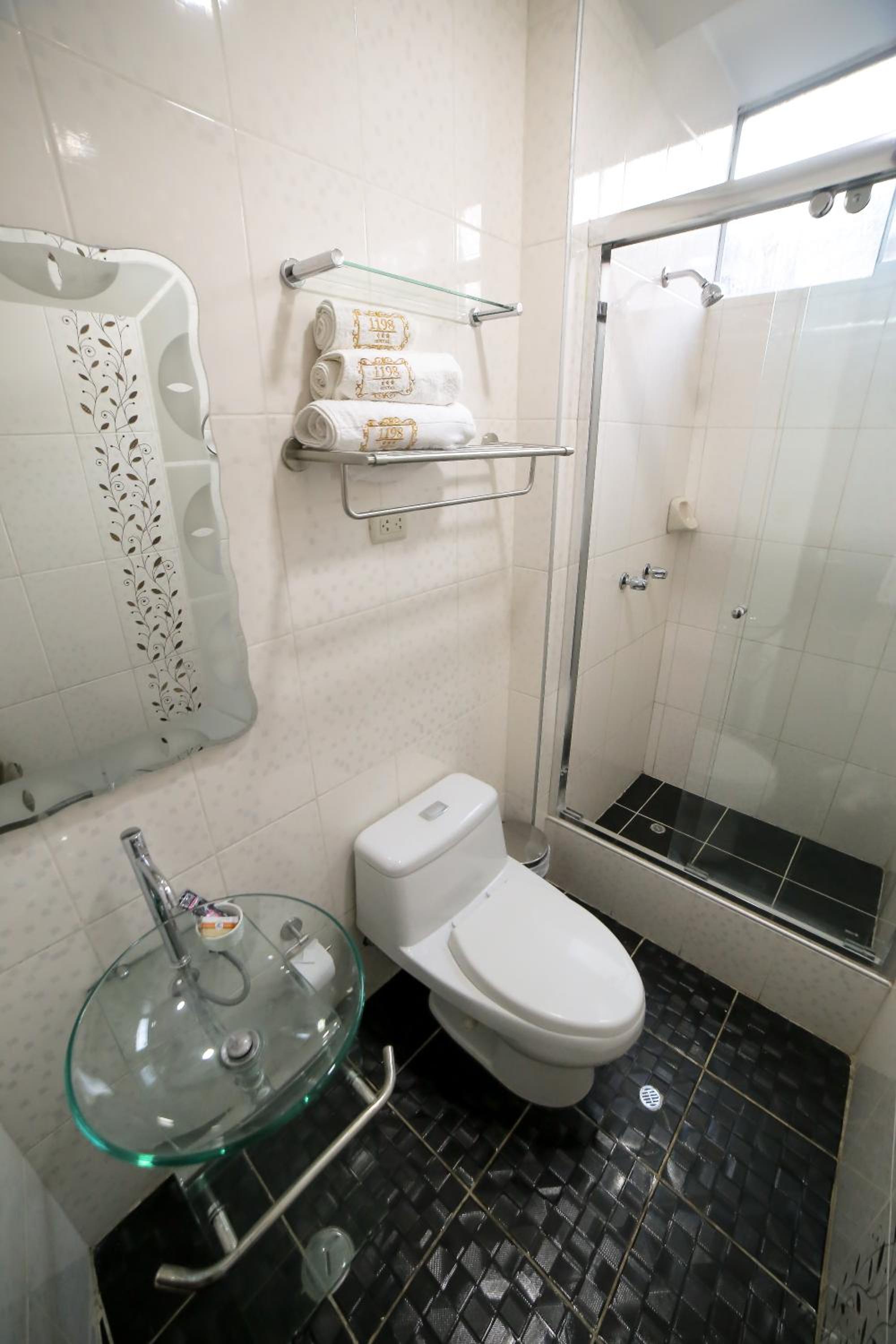 Triple Room With Private Bathroom photo 3