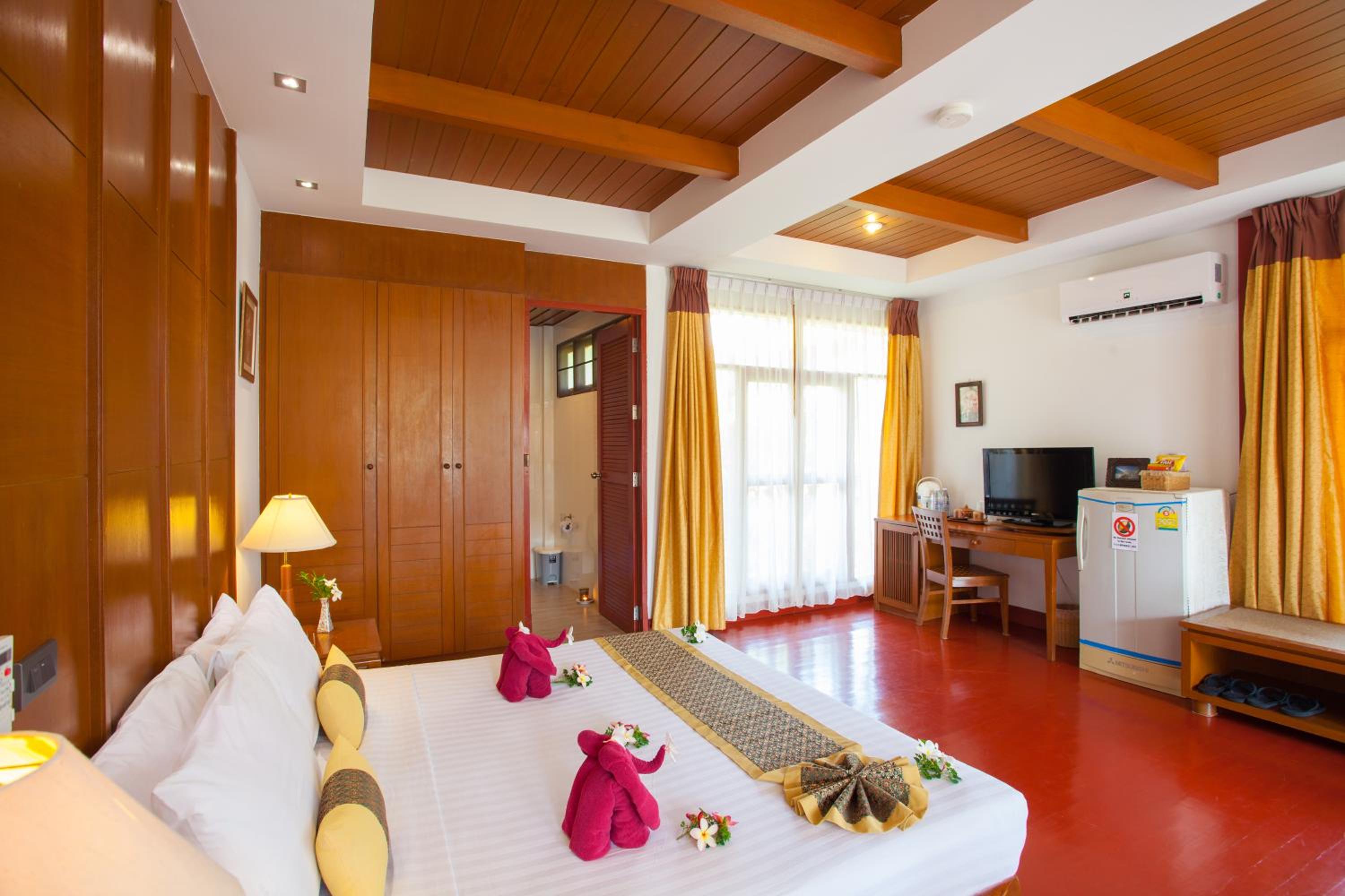 Superior Garden Bungalow