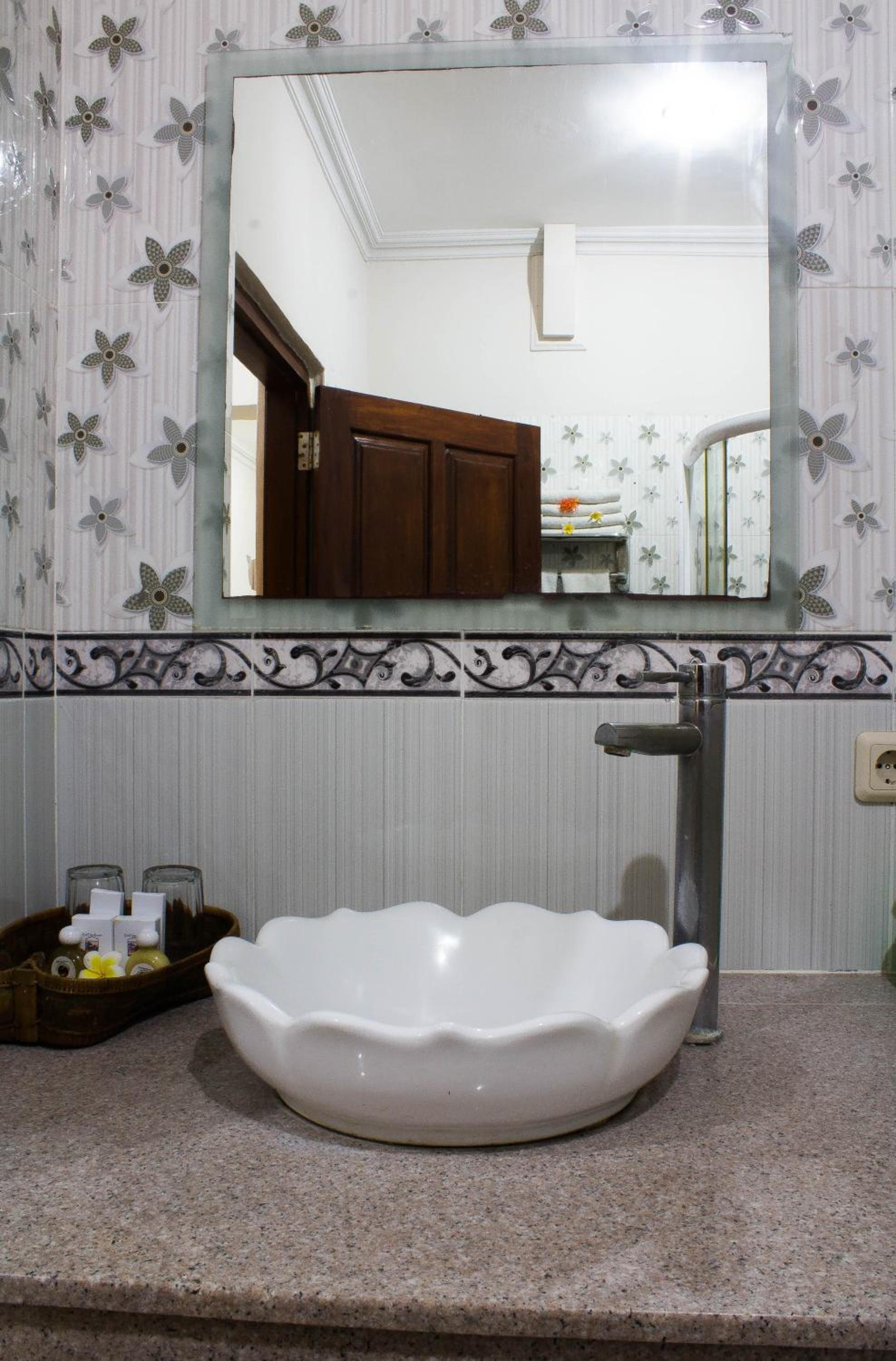 Superior Double or Twin Room - Photo 4