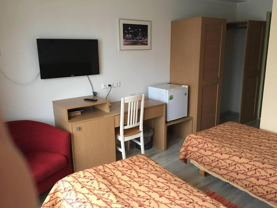 Double or Twin Room photo 3