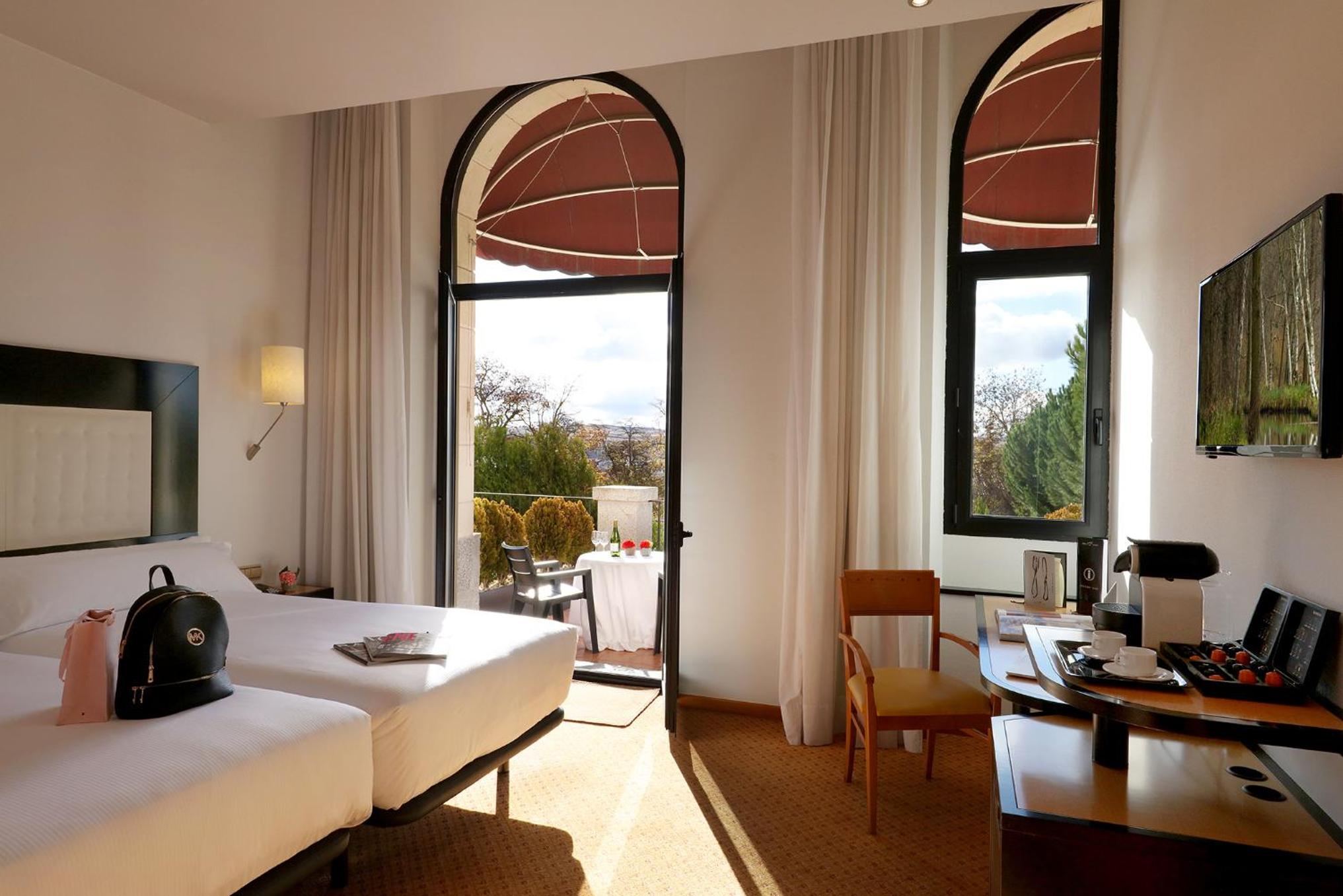 Premium Double or Twin Room (1-2 Adults) - Photo 5