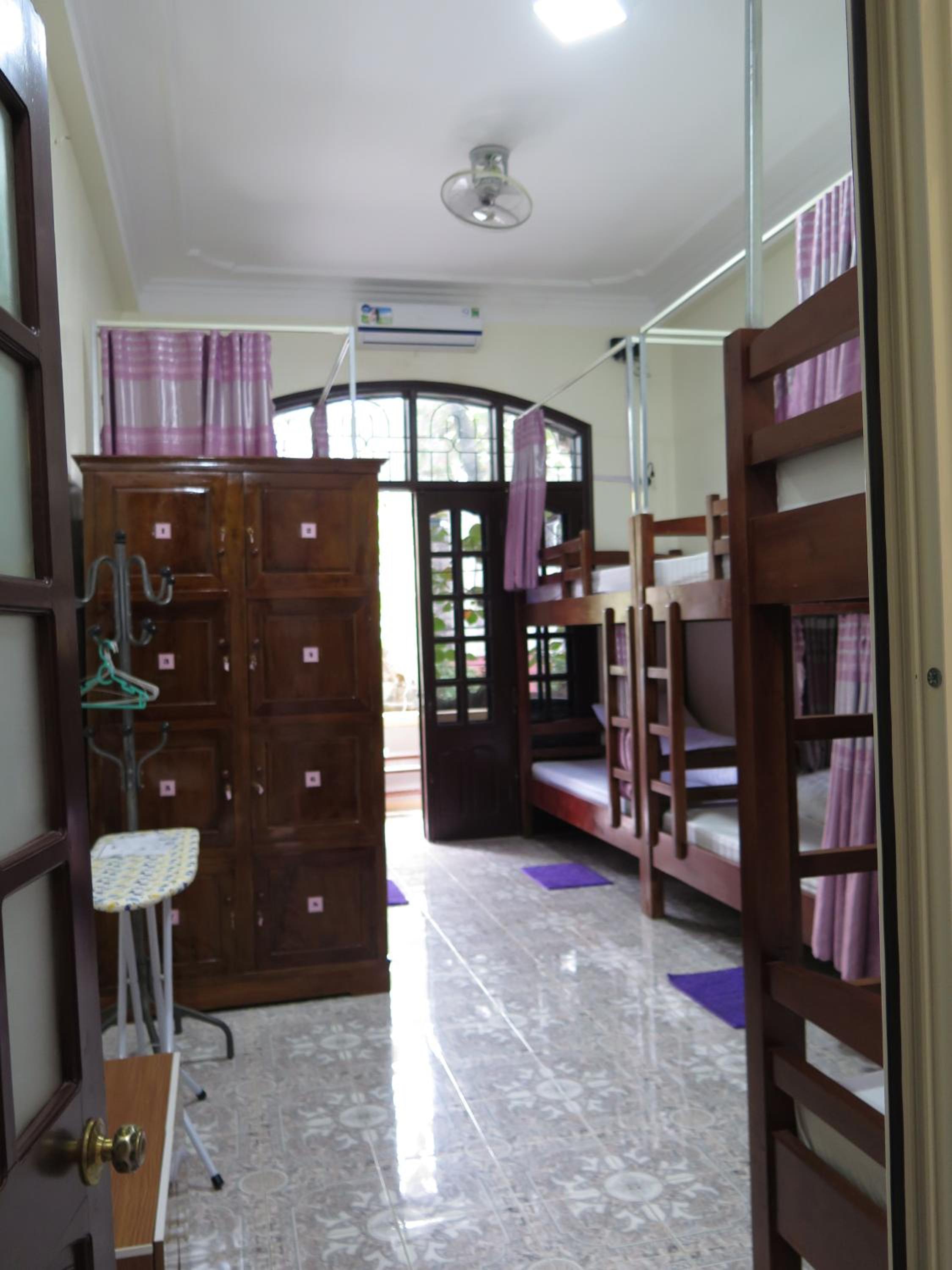 Bed in 8-Bed Mixed Dormitory Room photo 3