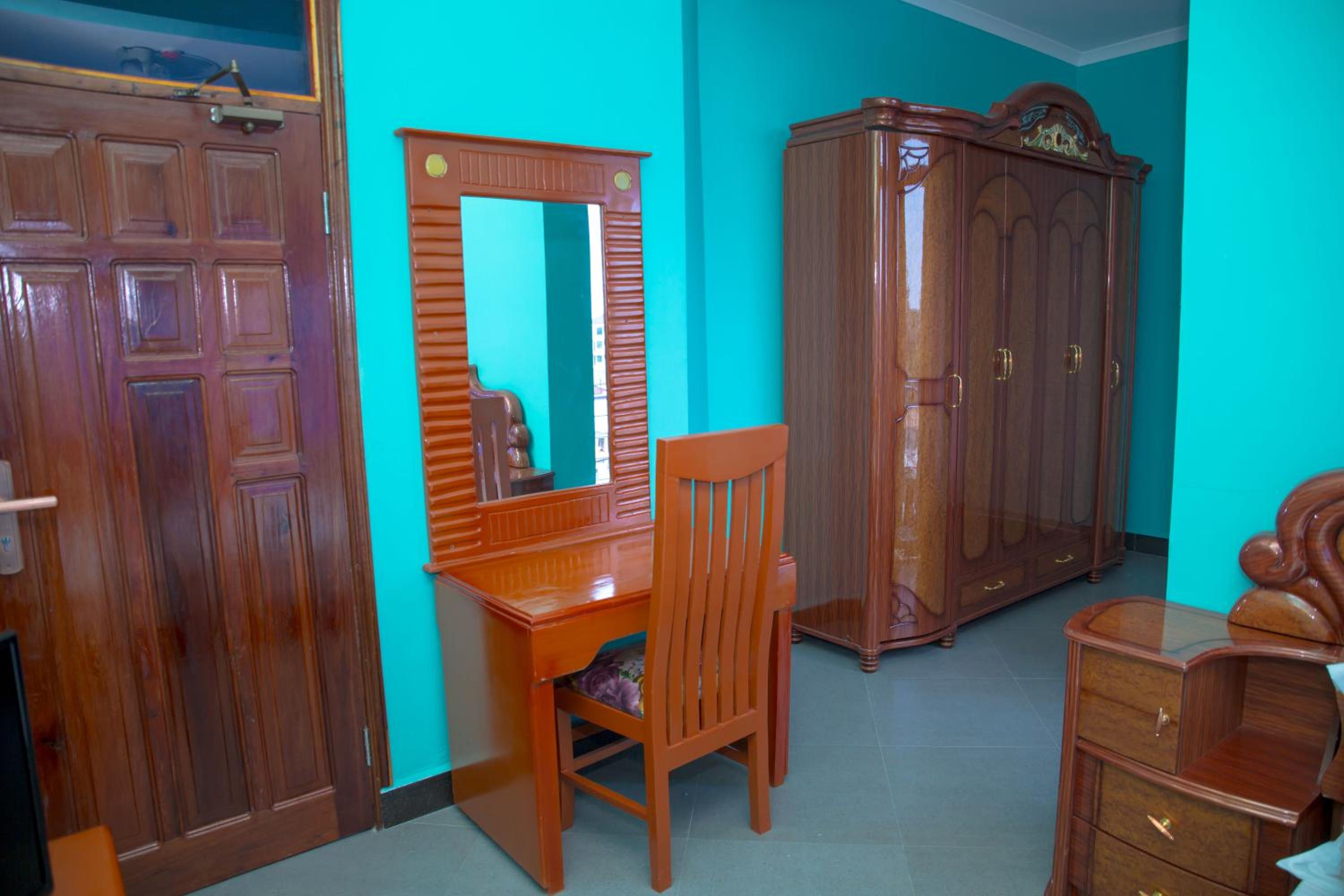Executive Suite