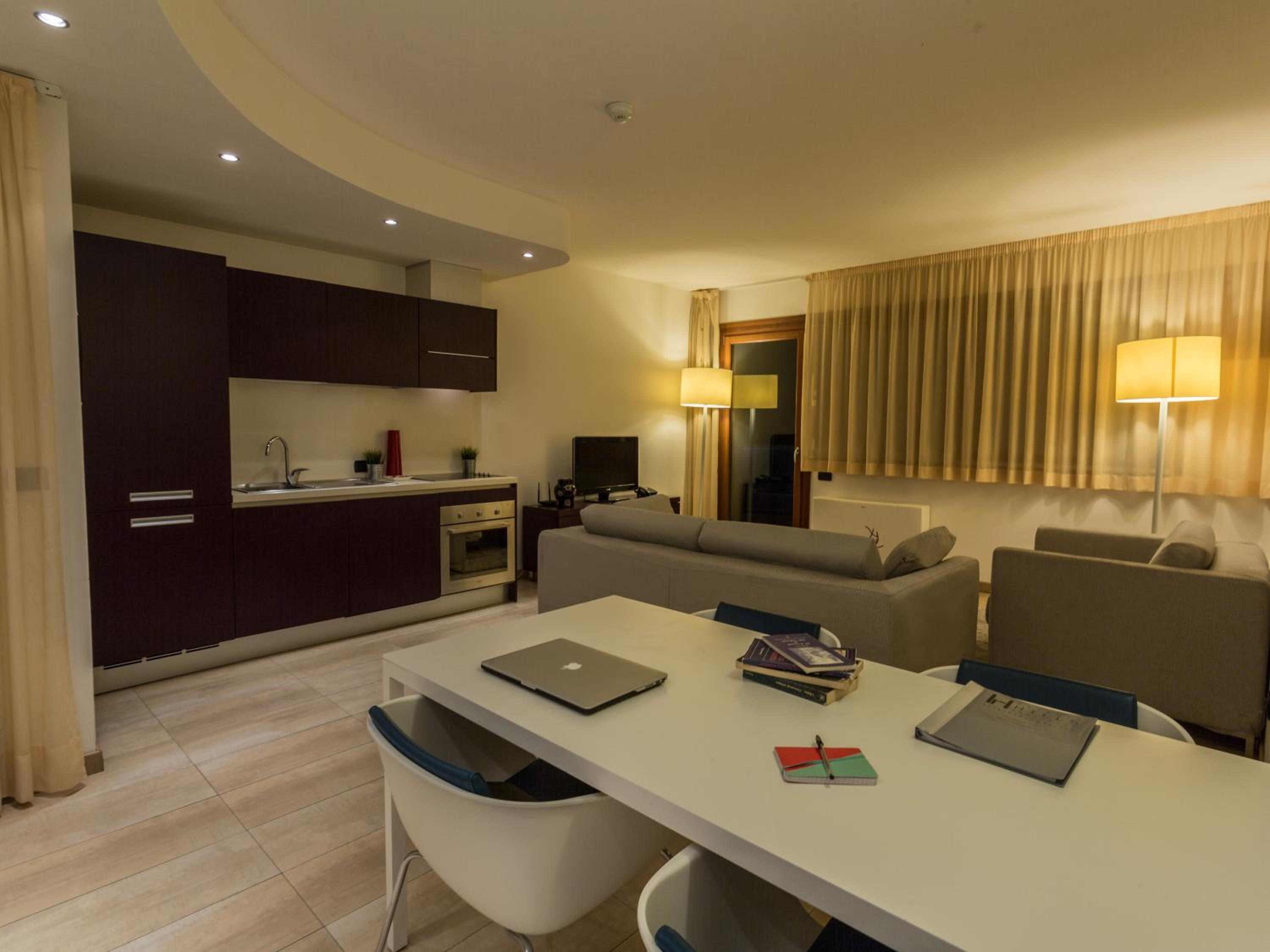 One-Bedroom Apartment (6 Adults) - Split Level