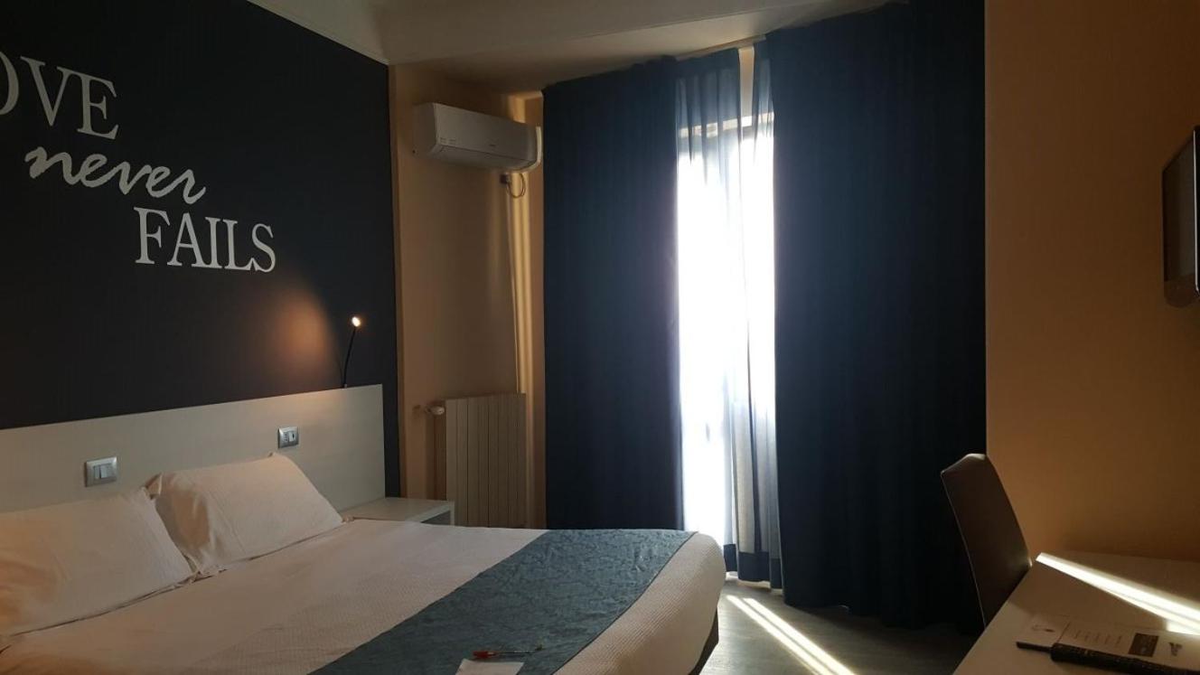 Superior Double or Twin Room - Photo 3