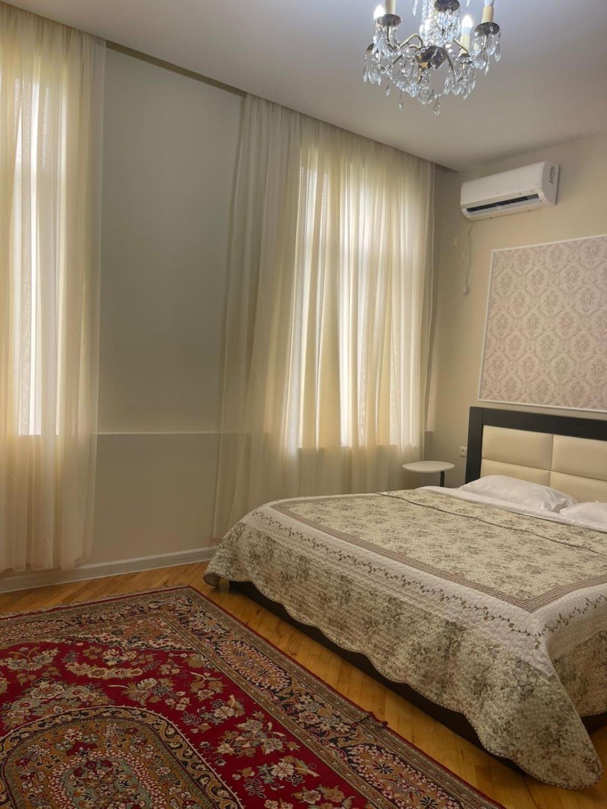 Queen Room with Shared Bathroom