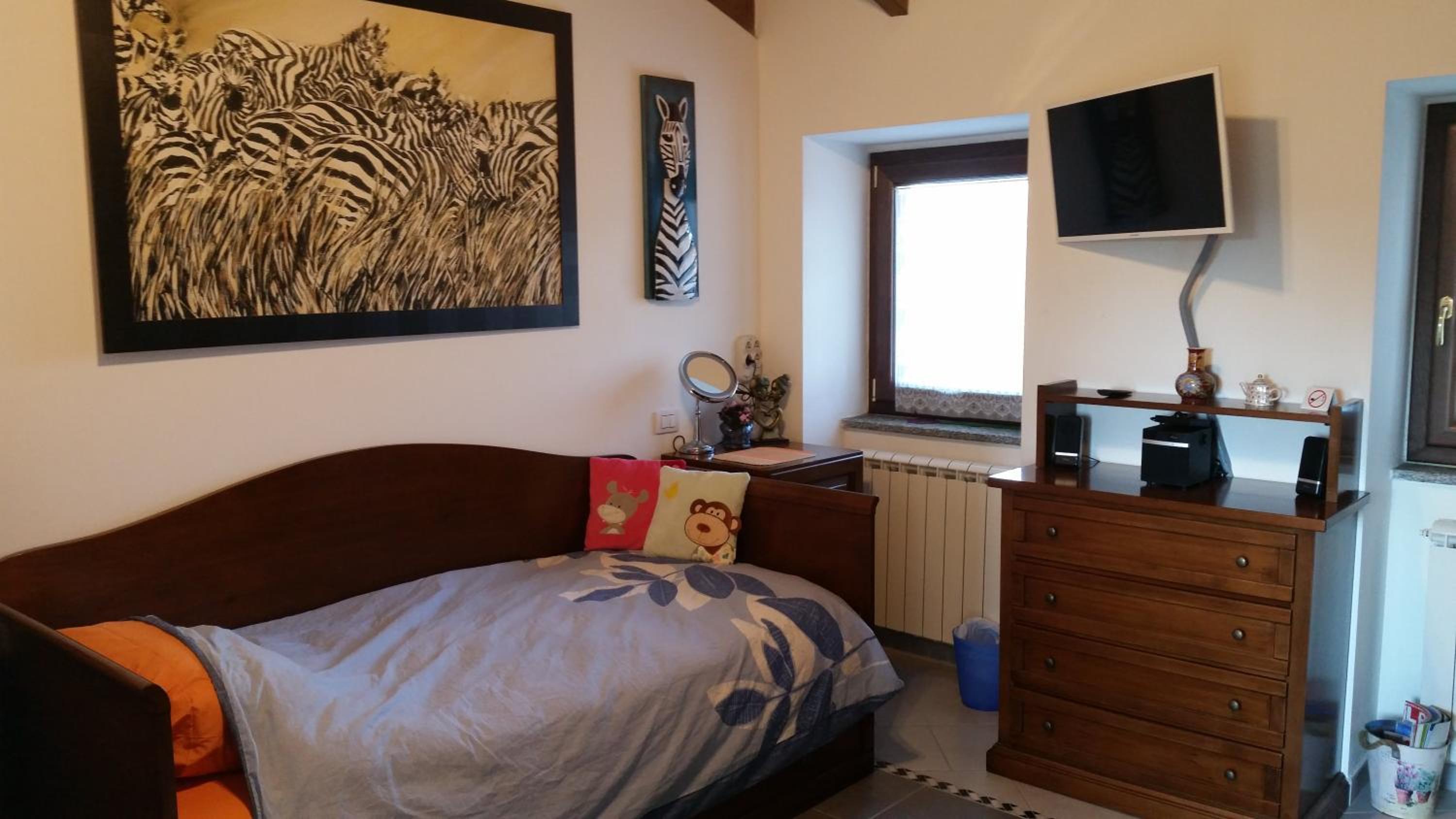 Single Room with Private External Bathroom photo 1