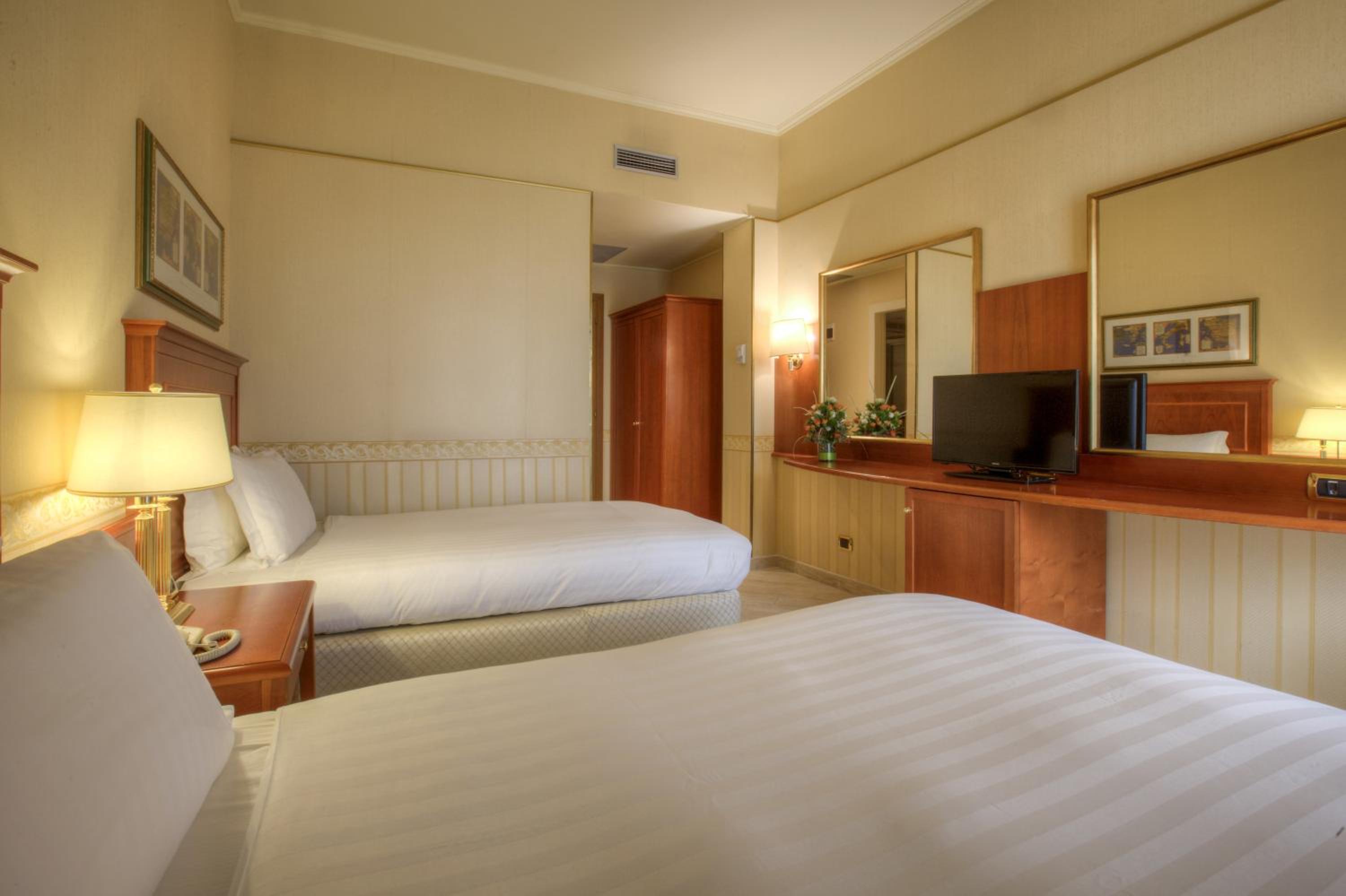 Superior Twin Room with Balcony