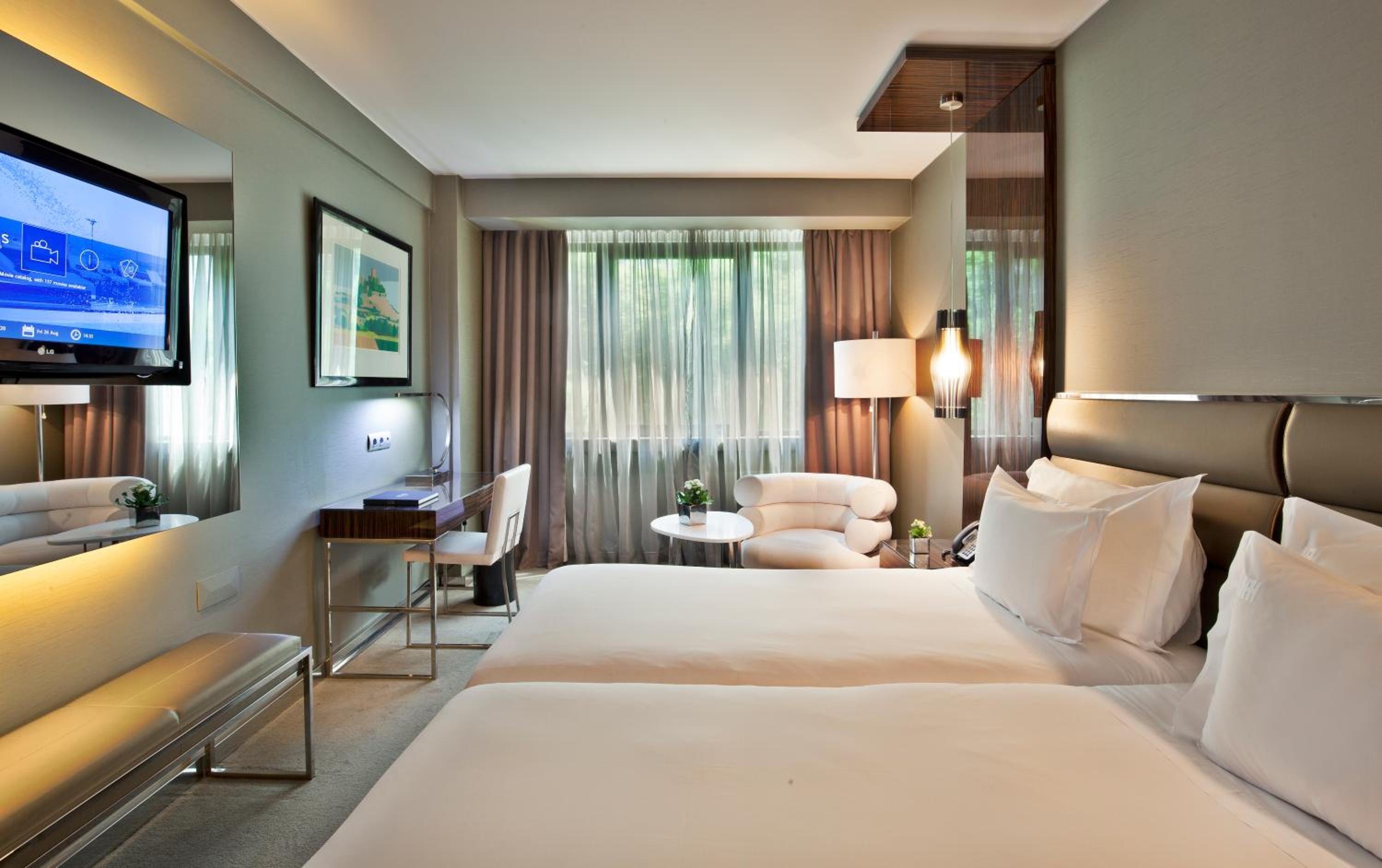 Deluxe Twin Room - Photo 3