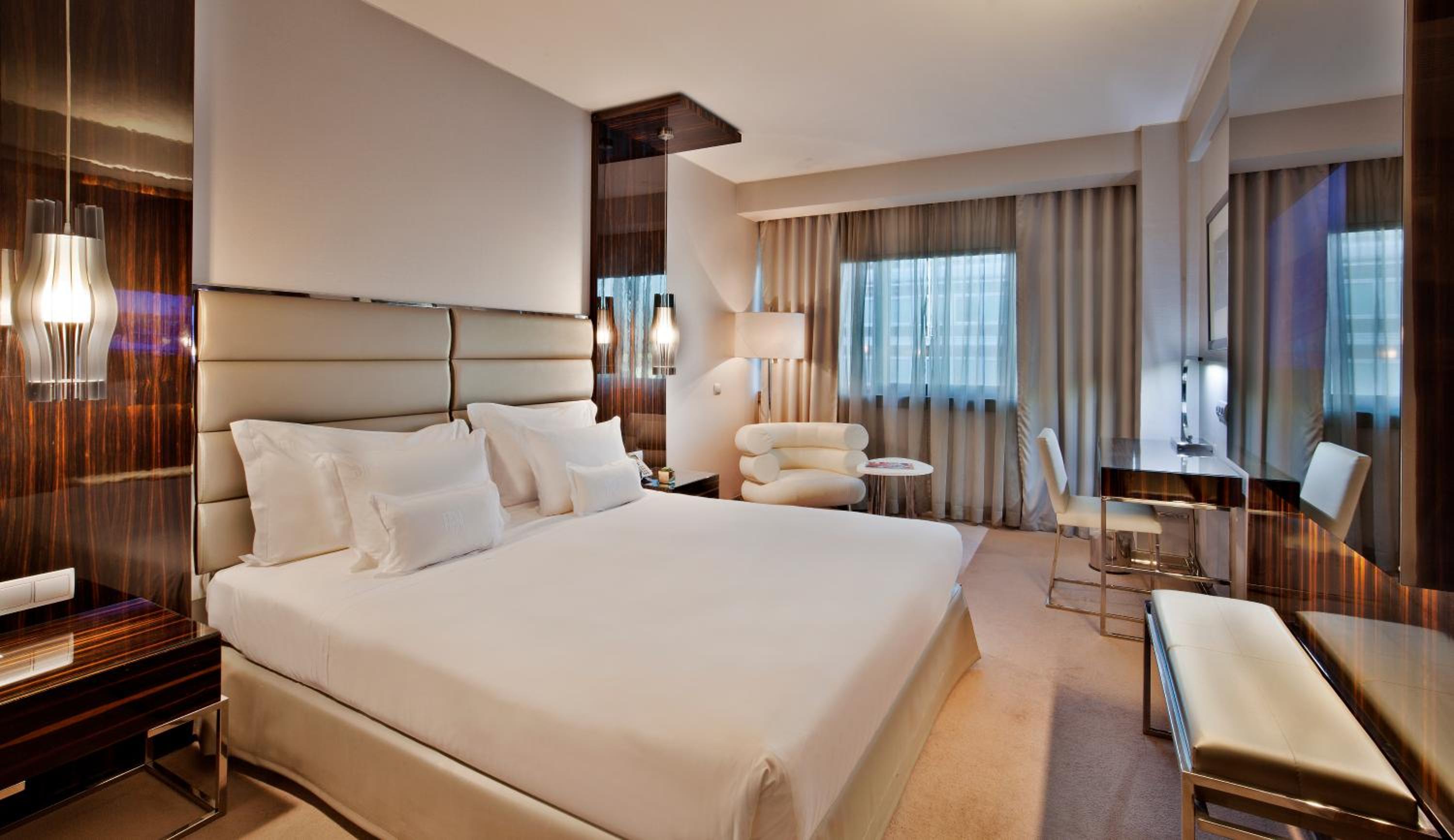 Deluxe Twin Room - Photo 1