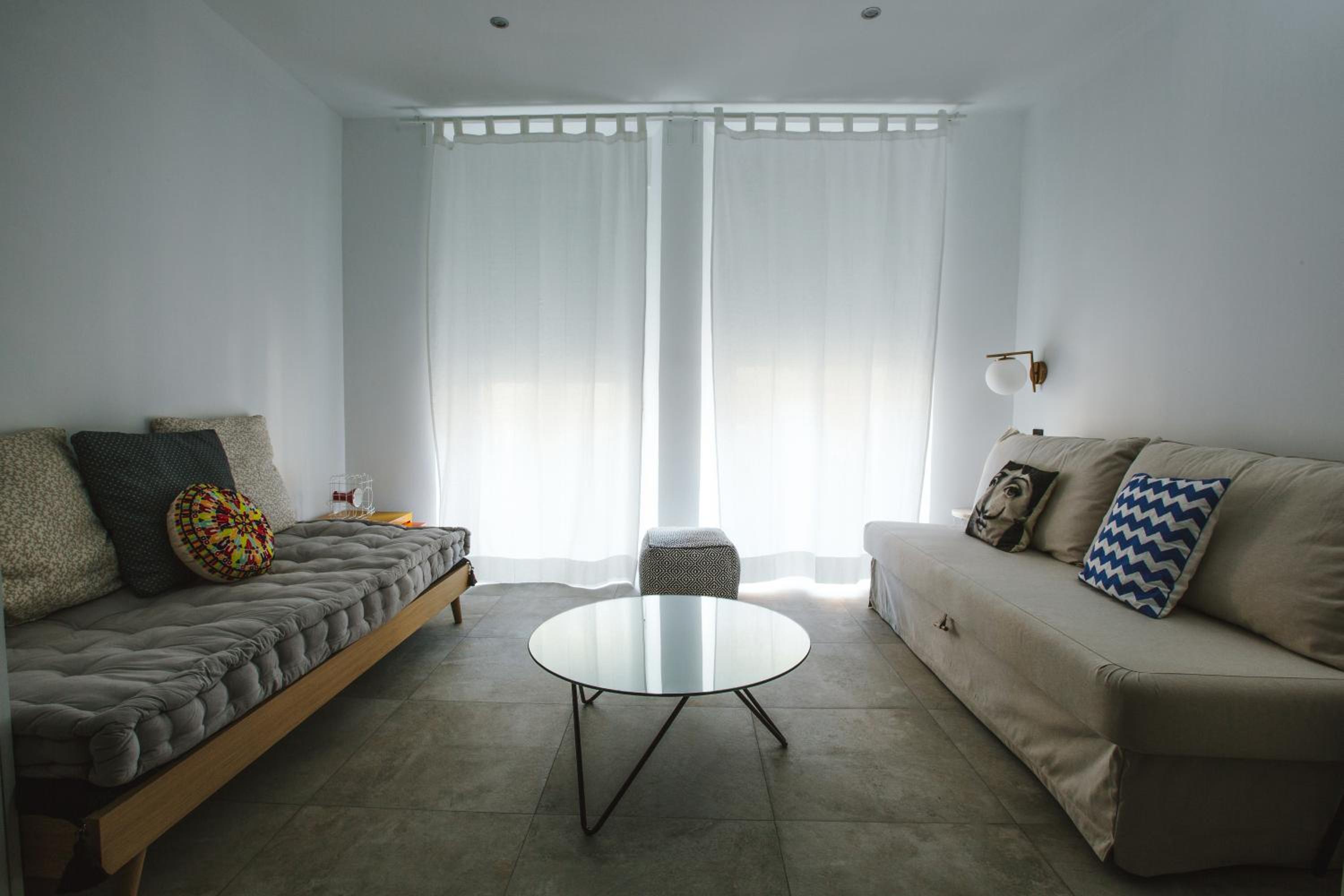 Apartamento - Segundo Piso