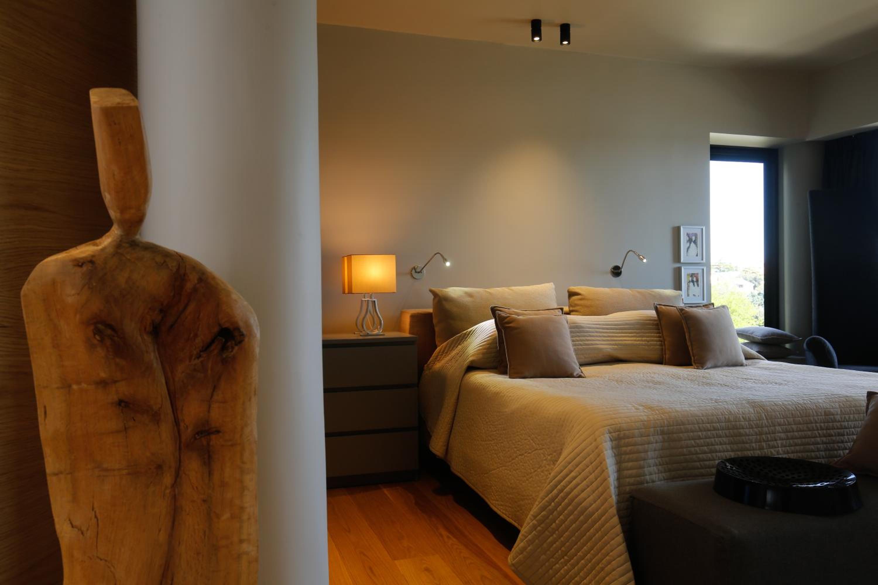 Deluxe Suite with Sea View - Photo 1