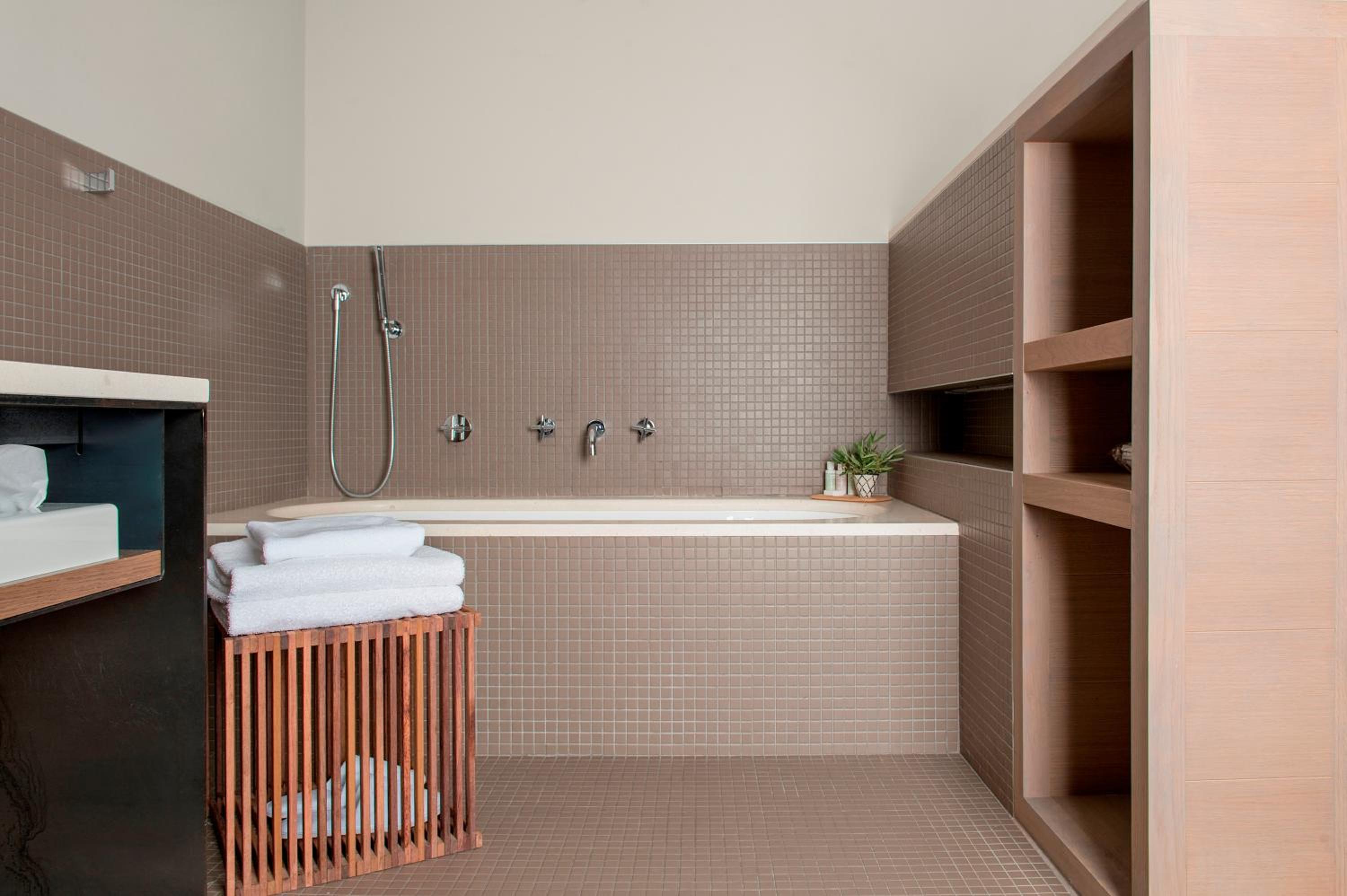 Two-Bedroom Suite - Photo 6