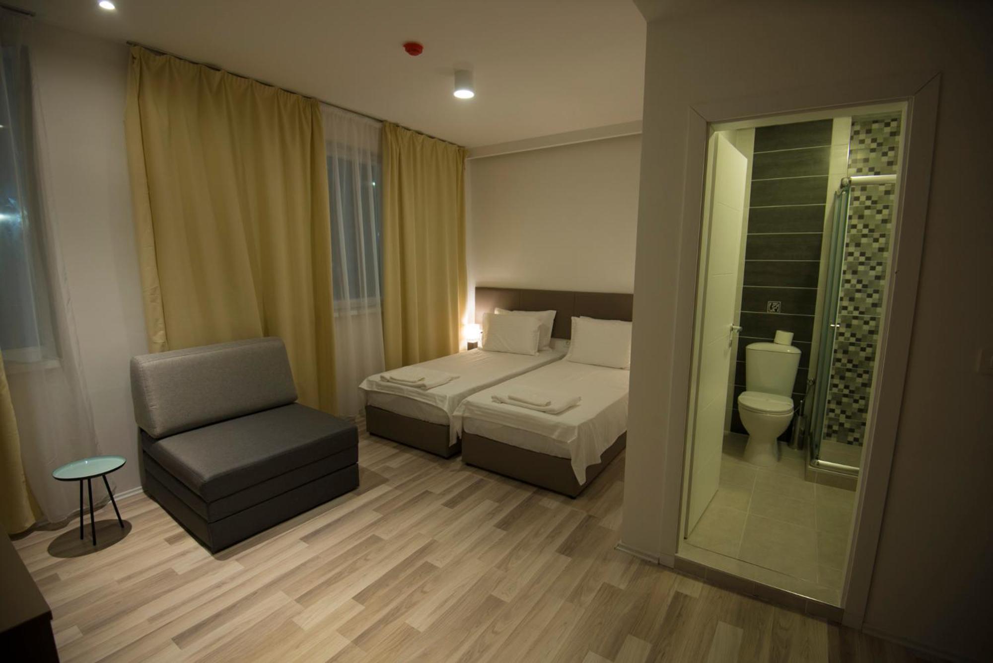 Superior Twin Room - Photo 3