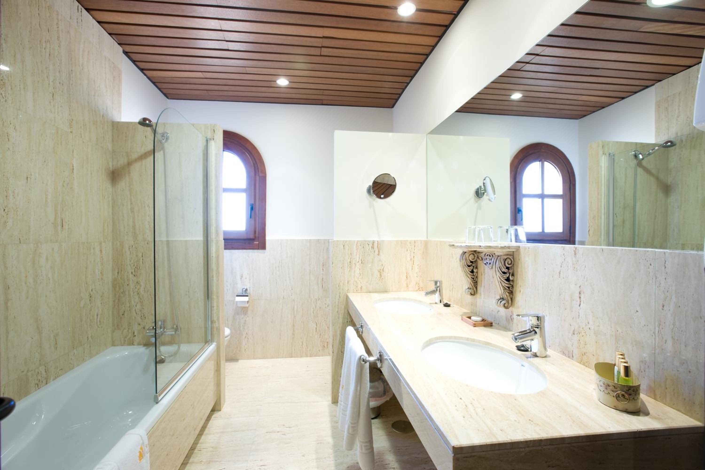Superior Twin Room photo 2